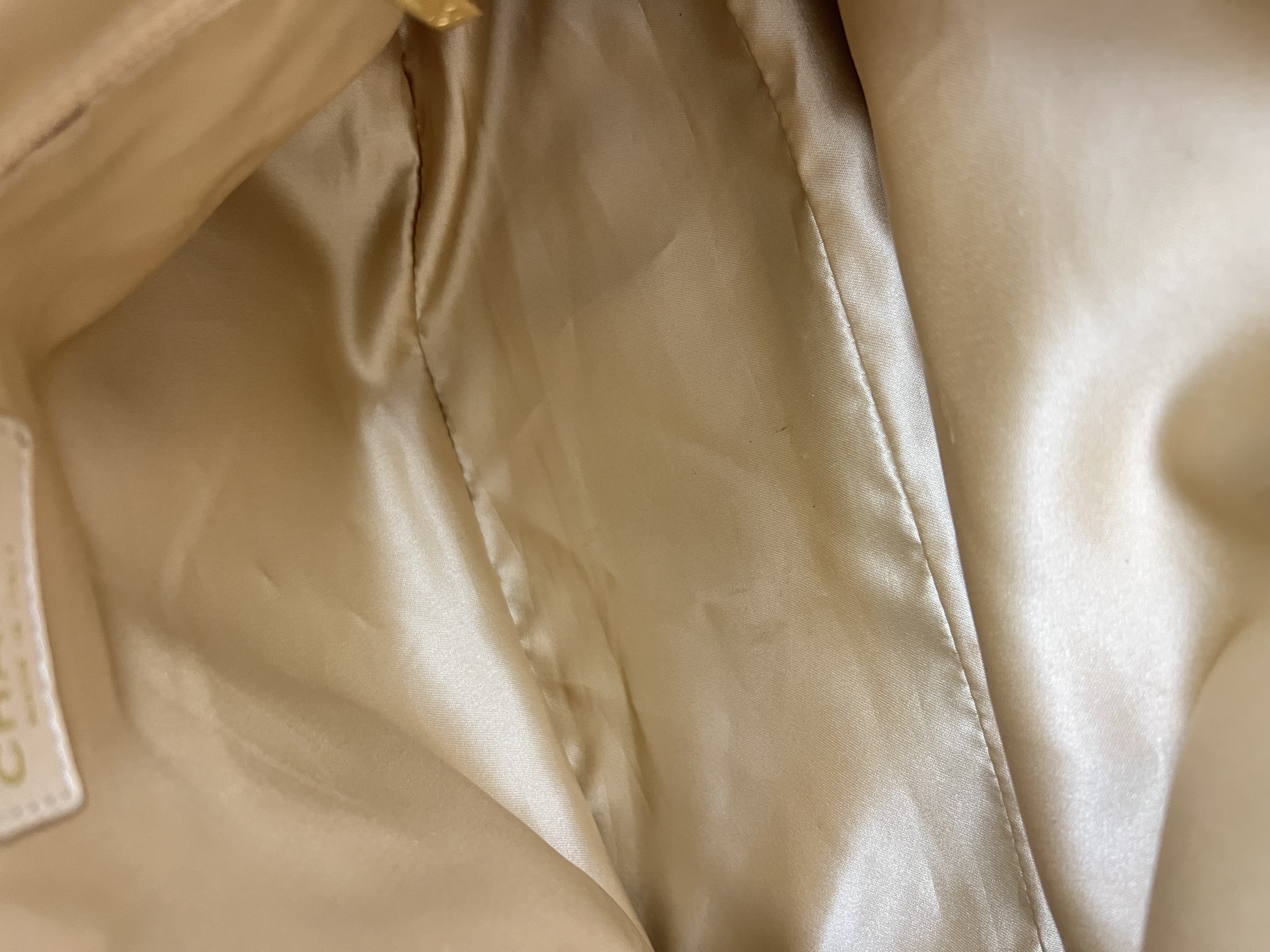 Pre-owned Chanel Rodeo Drive Hobo bag / Product Code: 26012801