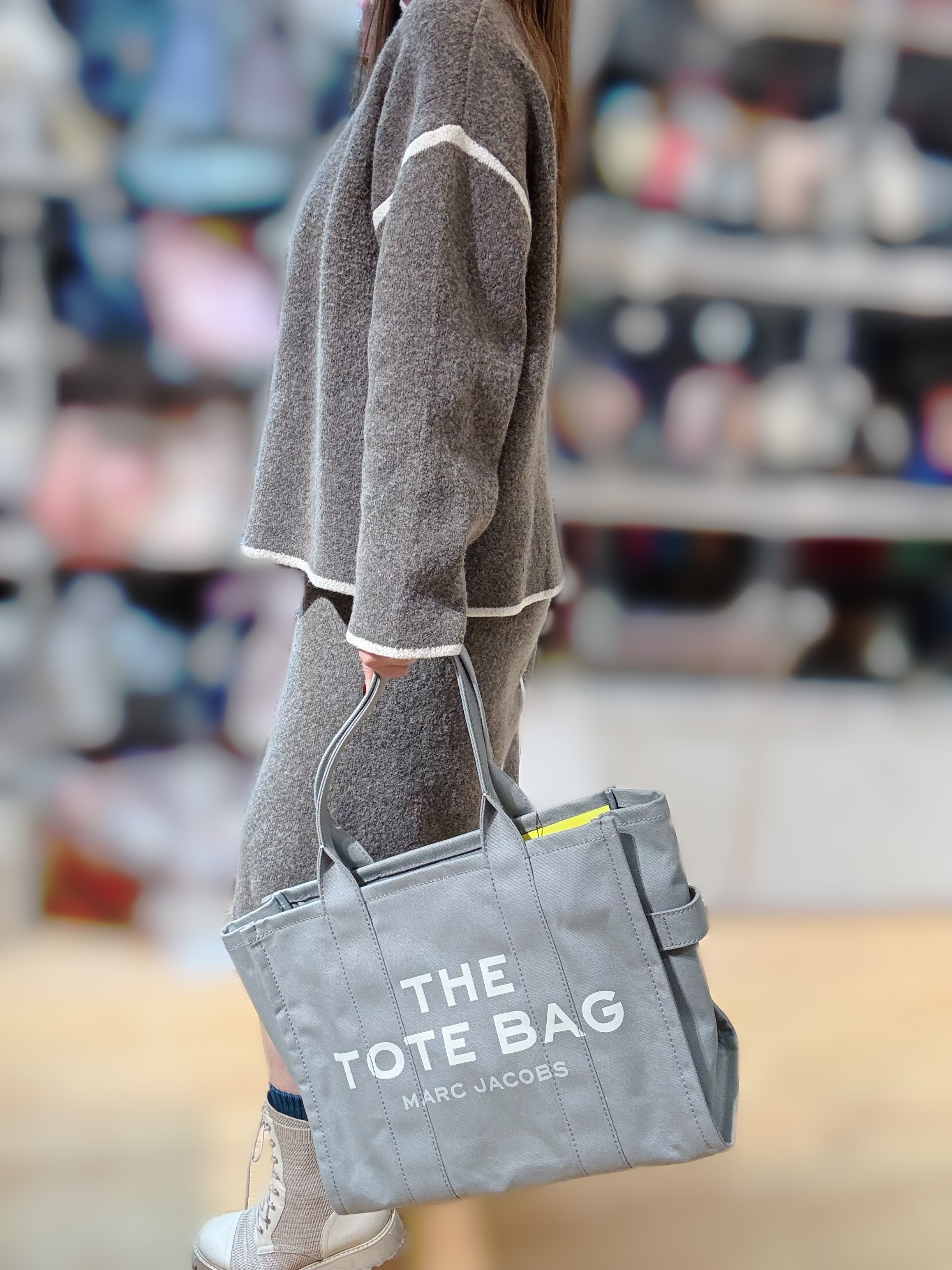 Marc jacobs traveler large tote grey