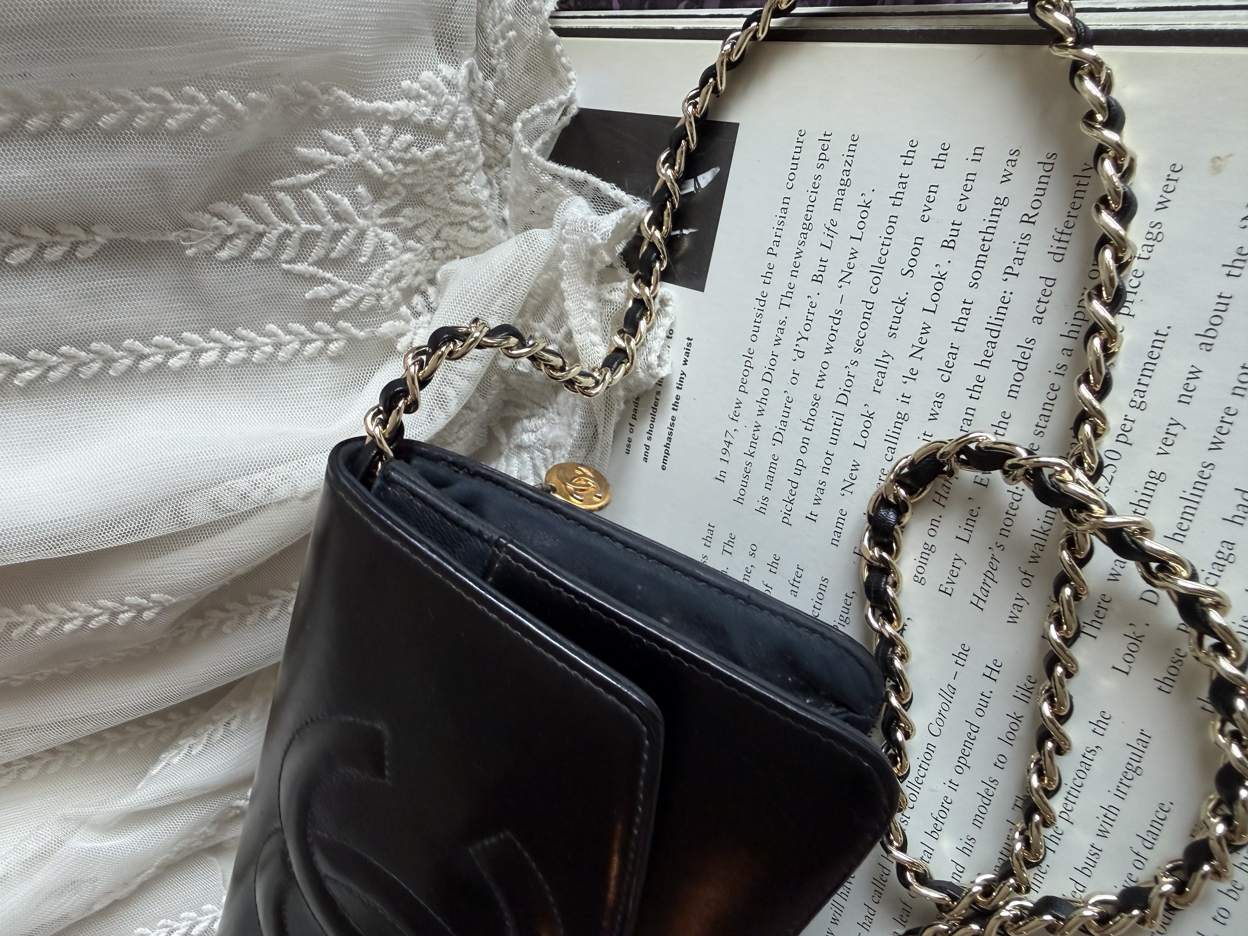 Vintage Chanel patent leather wallet 