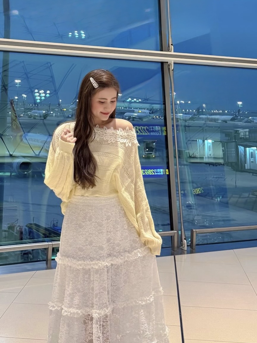 Delicate Embroidered Knit Top