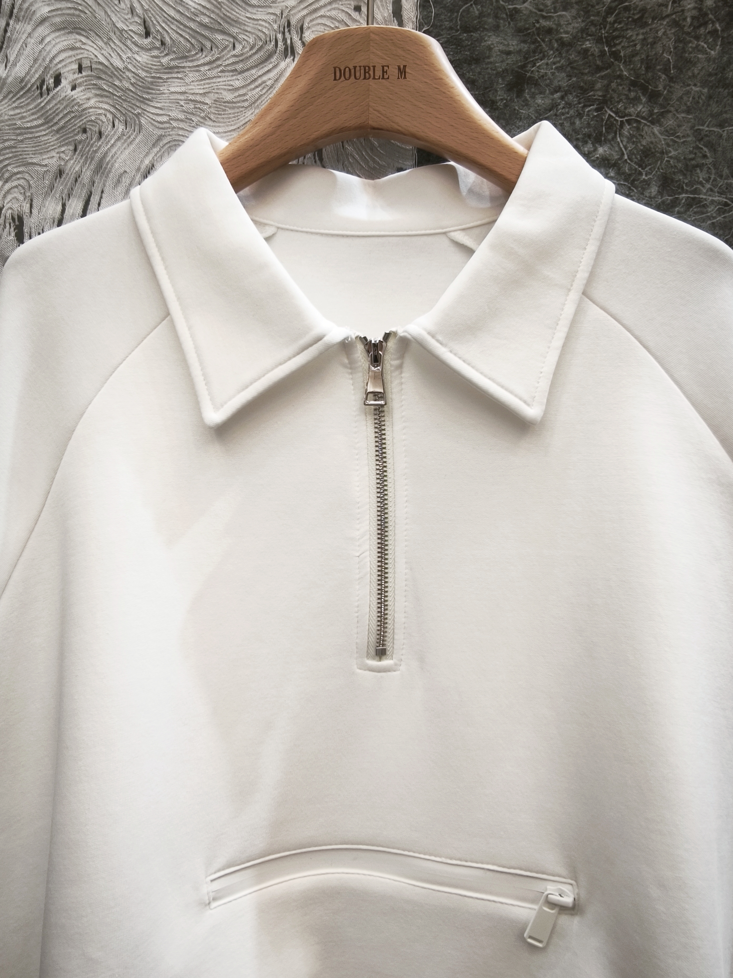 舒適空氣棉反領半開Tee