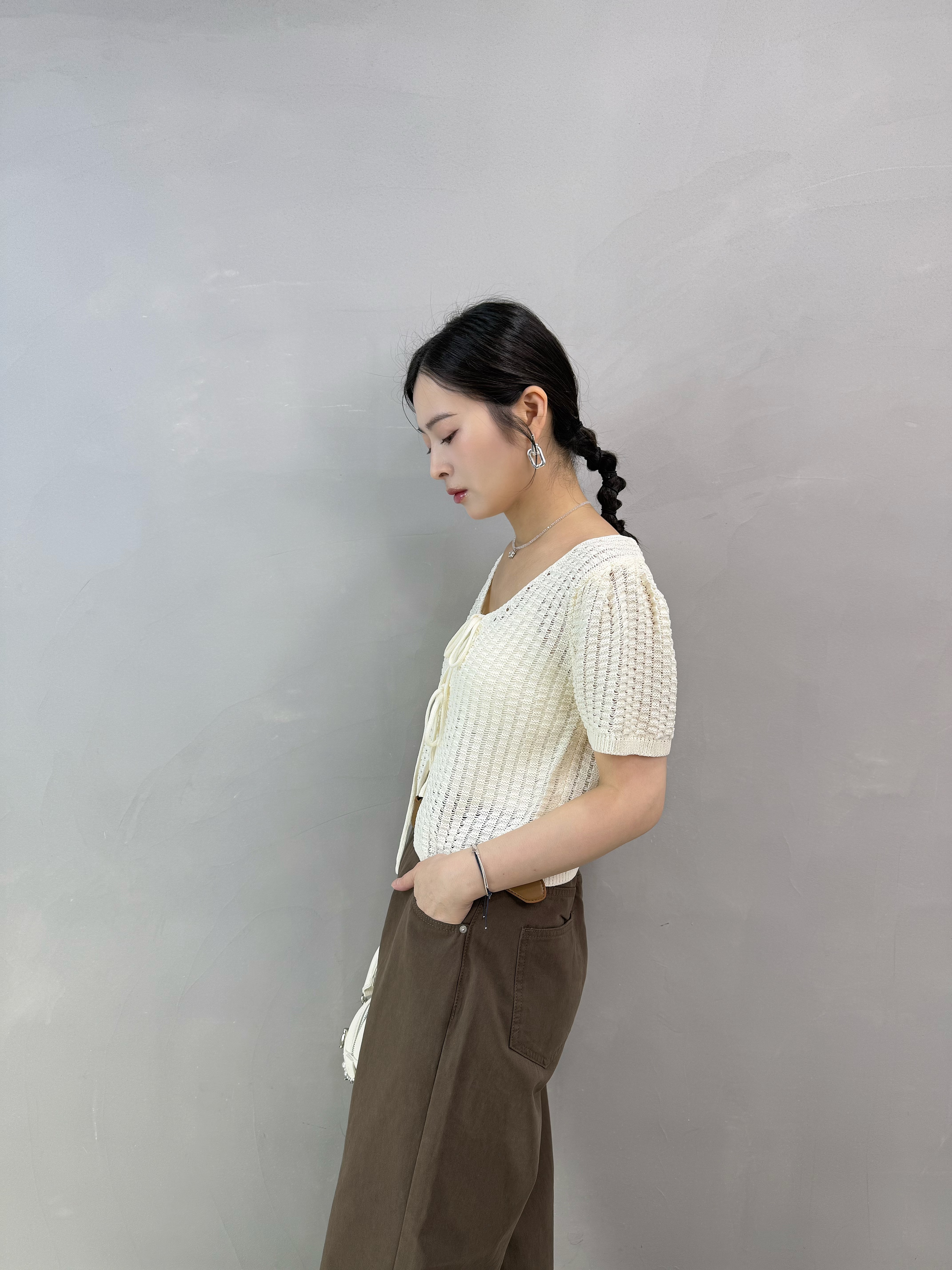 R66 格仔勾花綁帶線外套