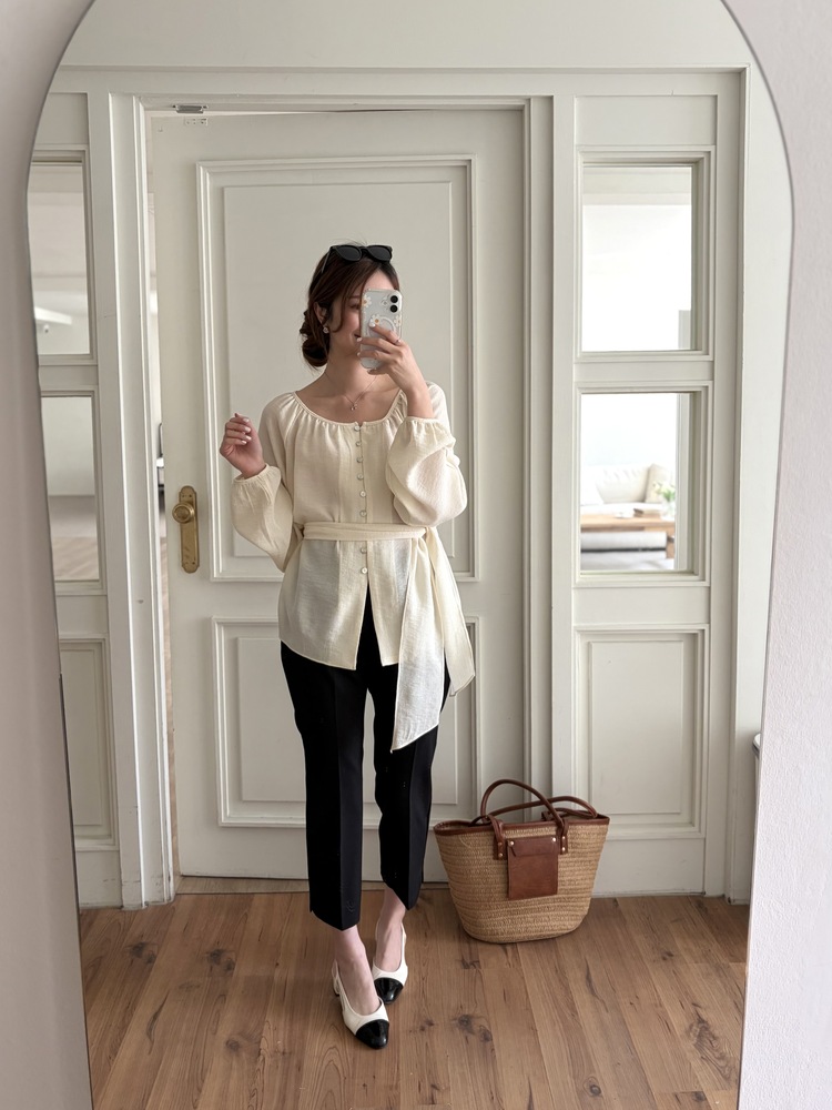Eloise Tie-Neck Blouse (Cream)