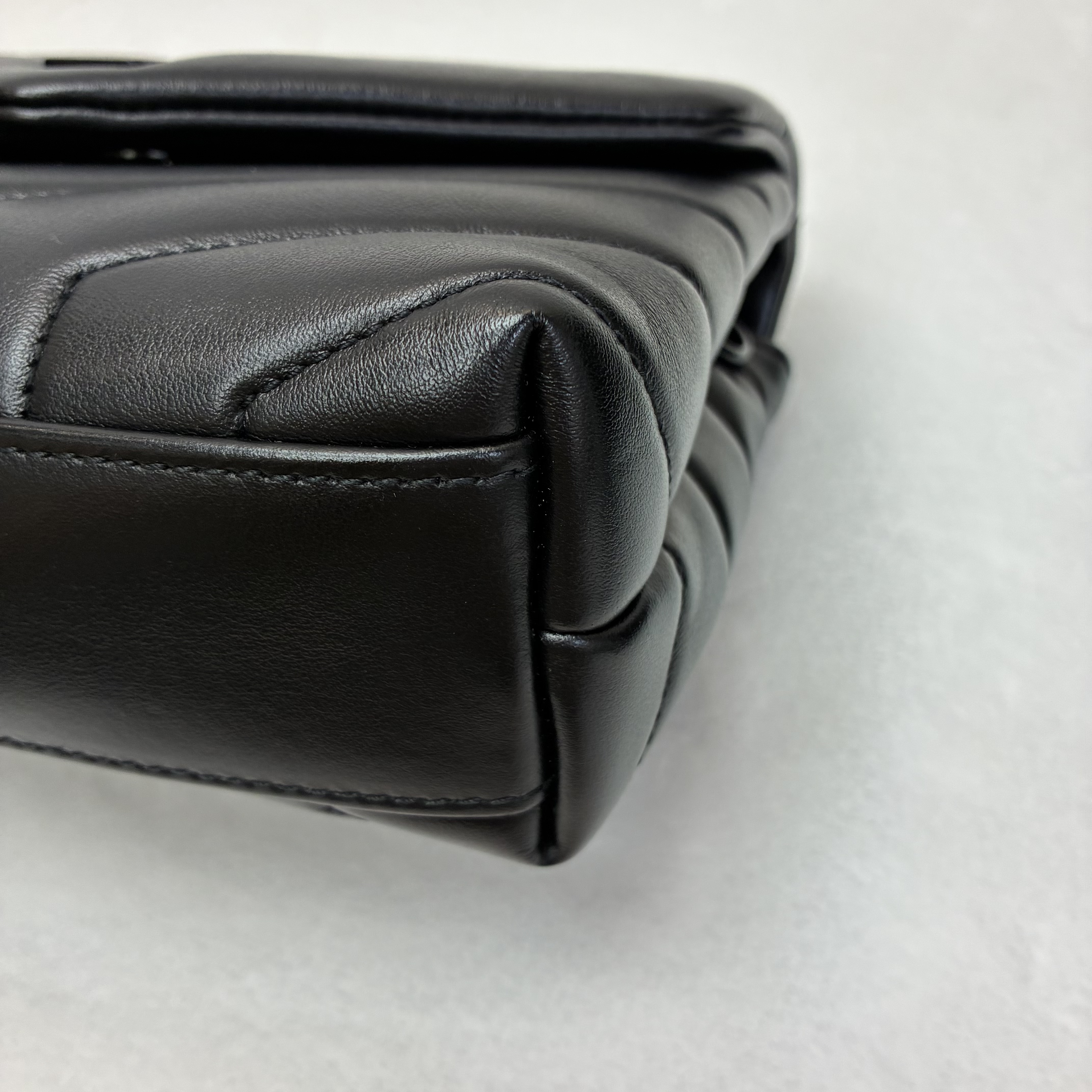 YSL loulou toy leather雲朵包