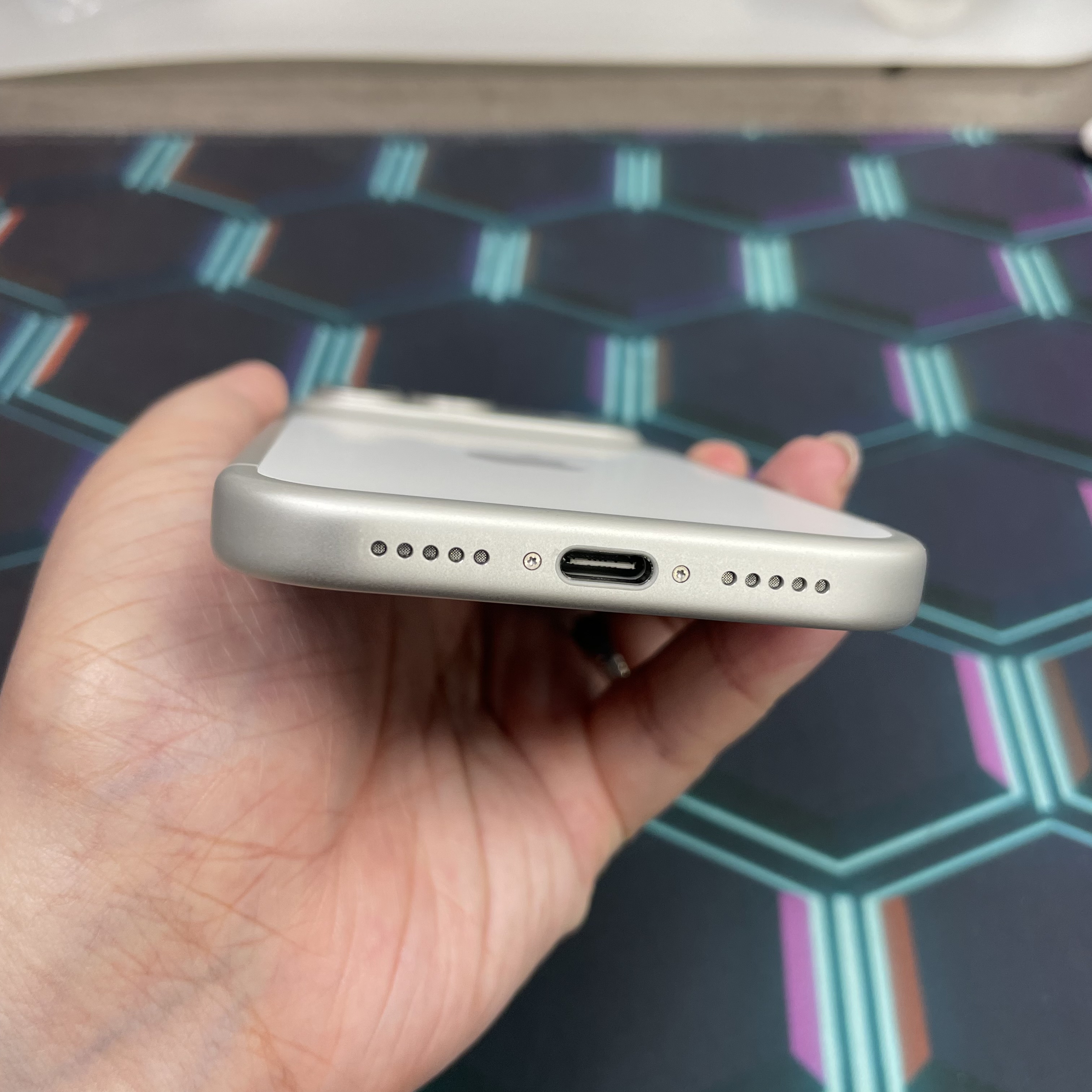 *8215 17 pro 完美機 512GB 電91 銀色 sliver