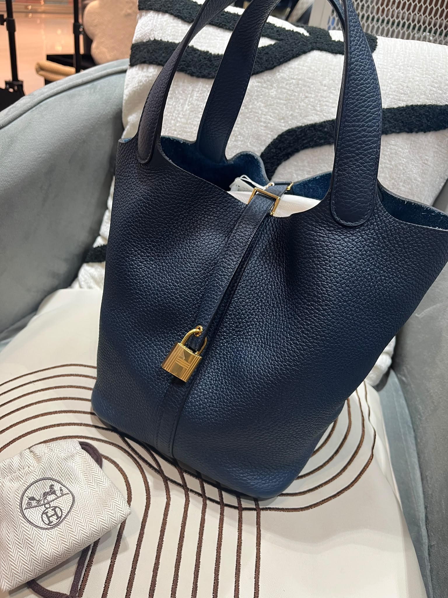 Hermes Picotin 22 Stamp U 100%Authentic, 95%New ✅Key Lock ✅Dust bag