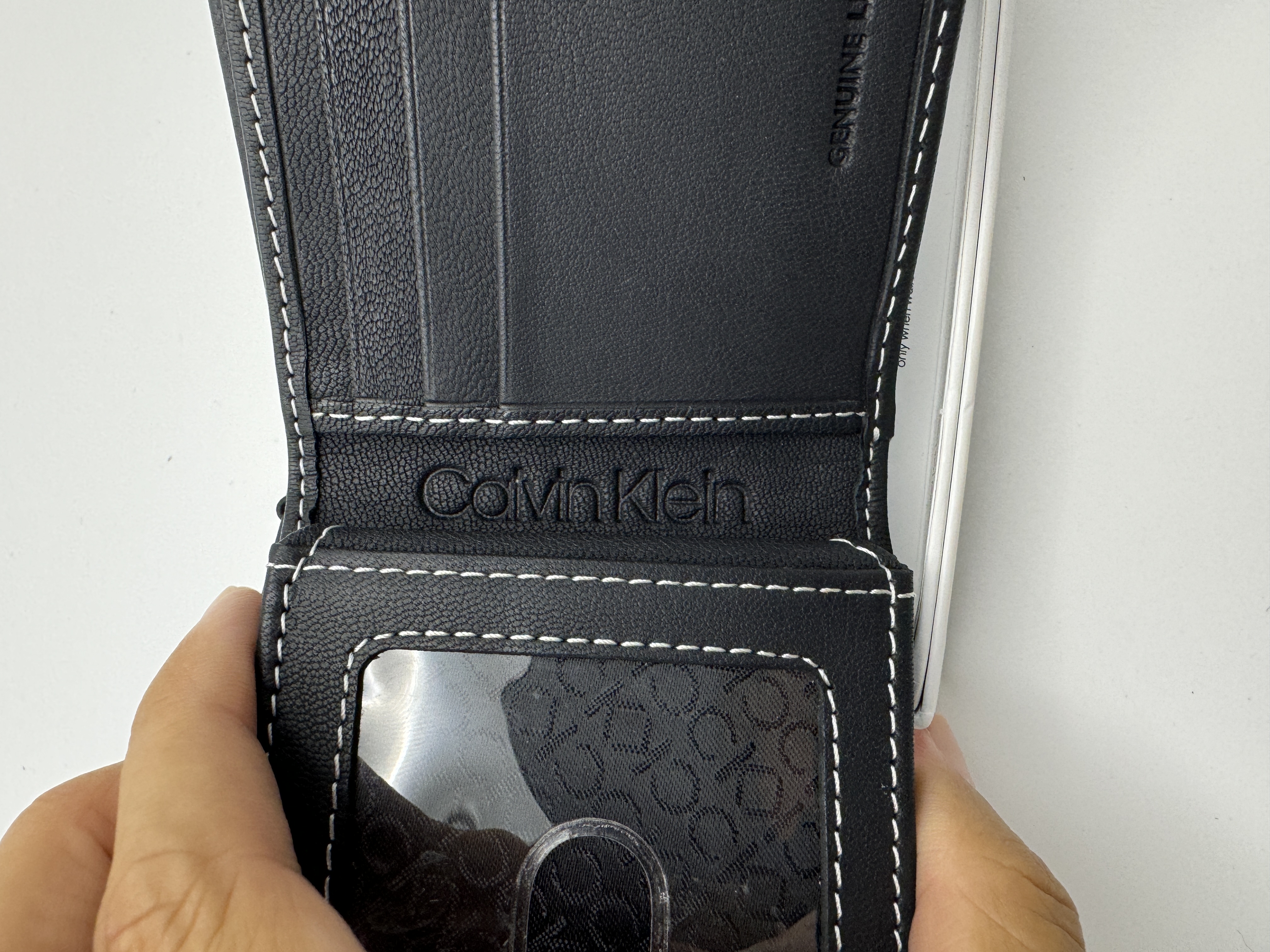 Calvin Klein 黑色皮銀包 (香港現貨) - CK2255