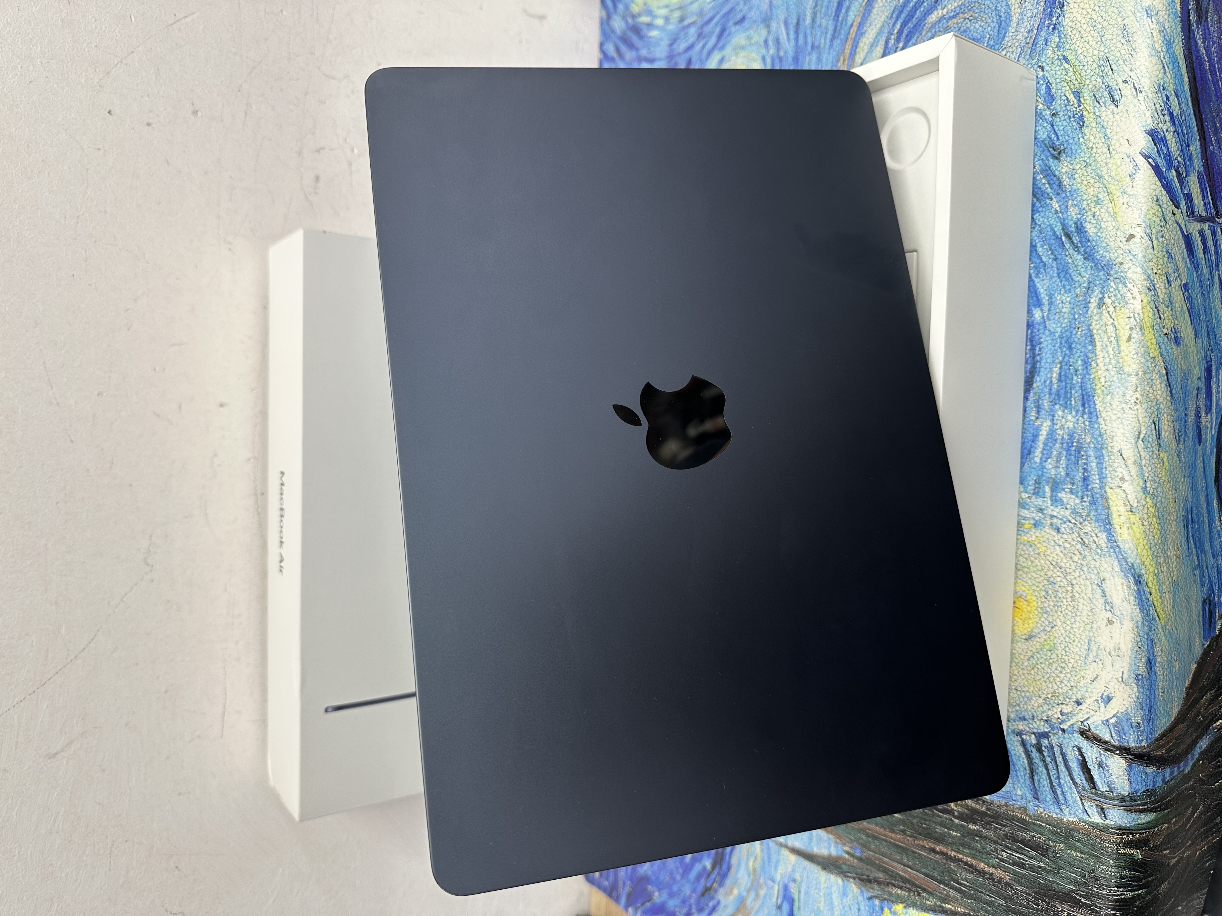 #6130 APPLE  MacBook Air M2 2023 M2 CPU/8GB Ram/256GB SSD/8核心GPU/Liquid Retina Mon/13吋/午夜藍色/Gaming Laptop / Notebook / MacBook Pro / Apple