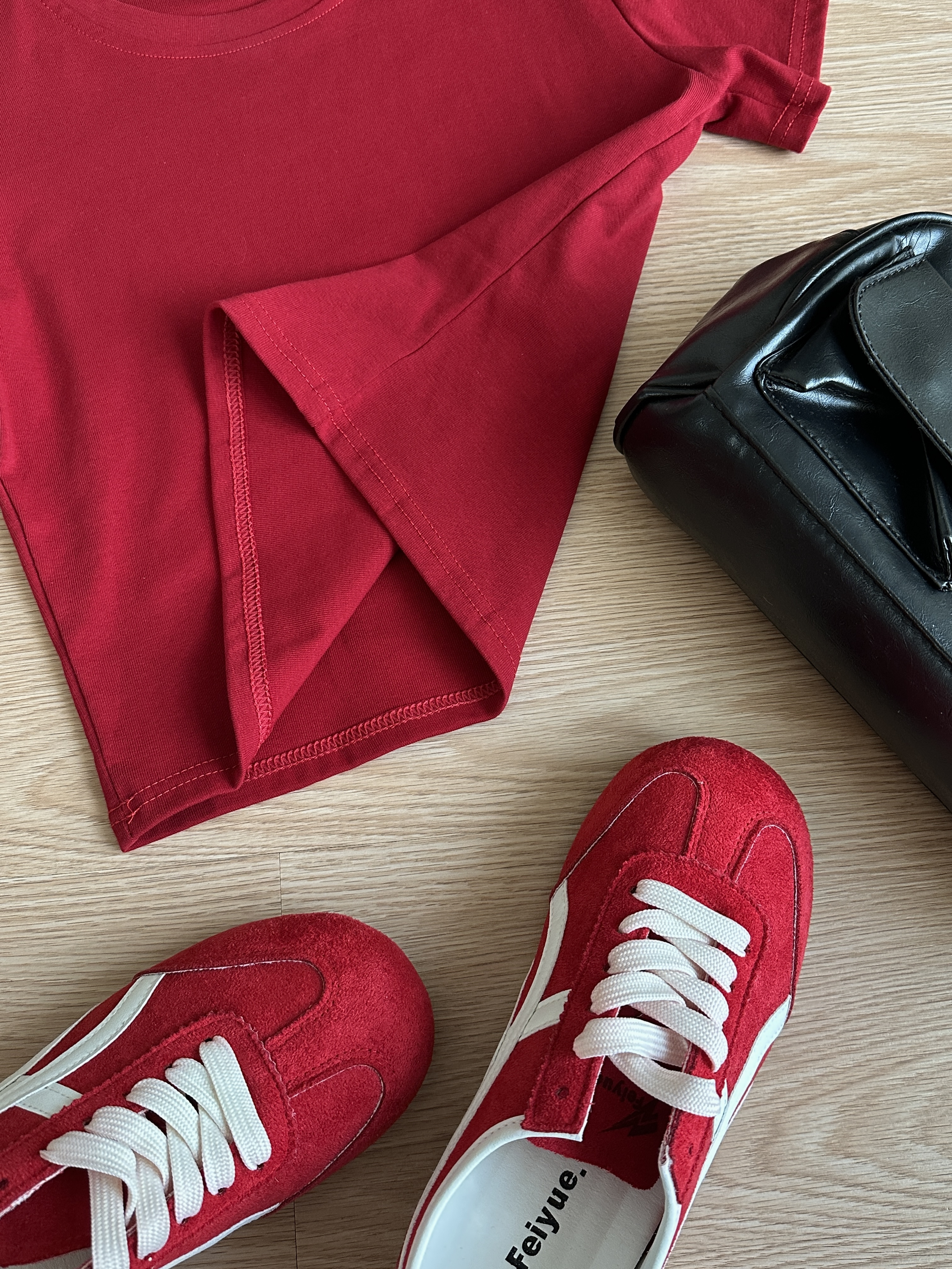 Kara Basic Tee | Red