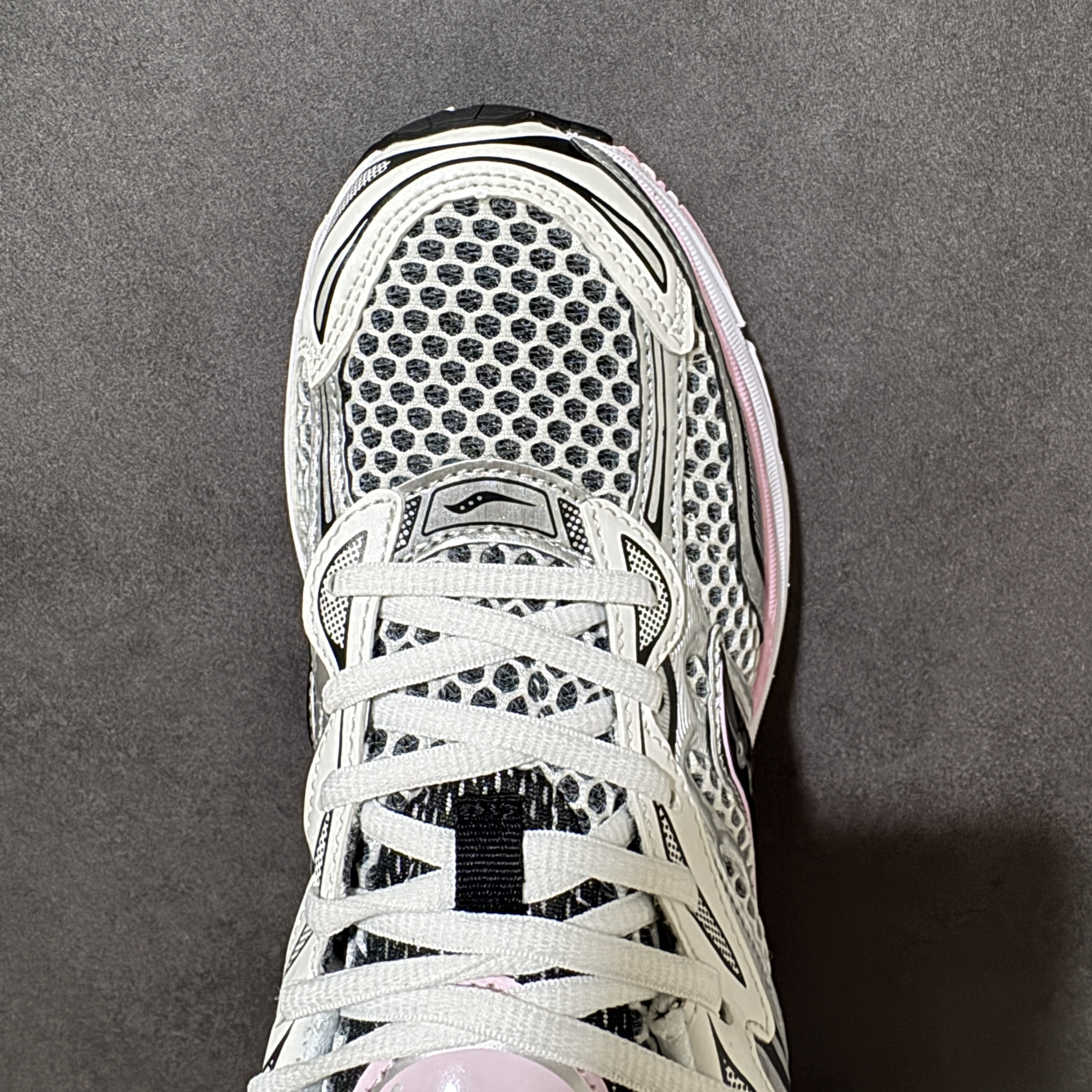 Saucony ProGrid Omni 9 OG