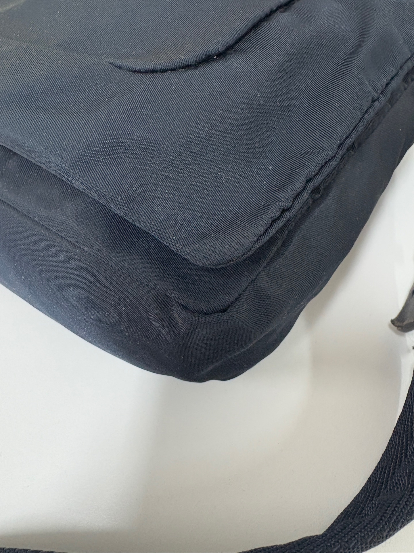 【預訂貨品】prada黑色尼龍郵差包