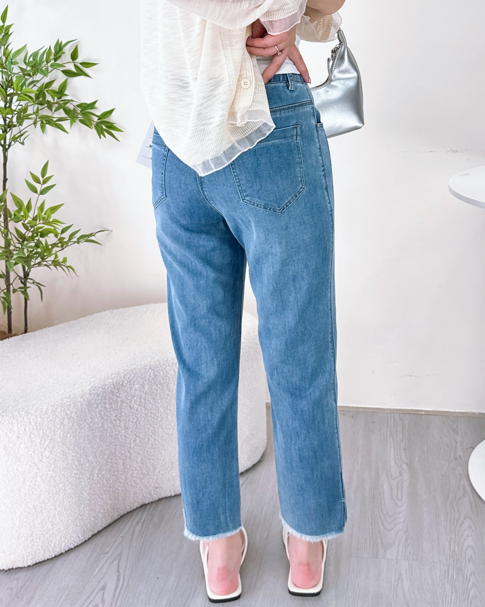 夏天超薄顯白淺藍九分牛仔褲