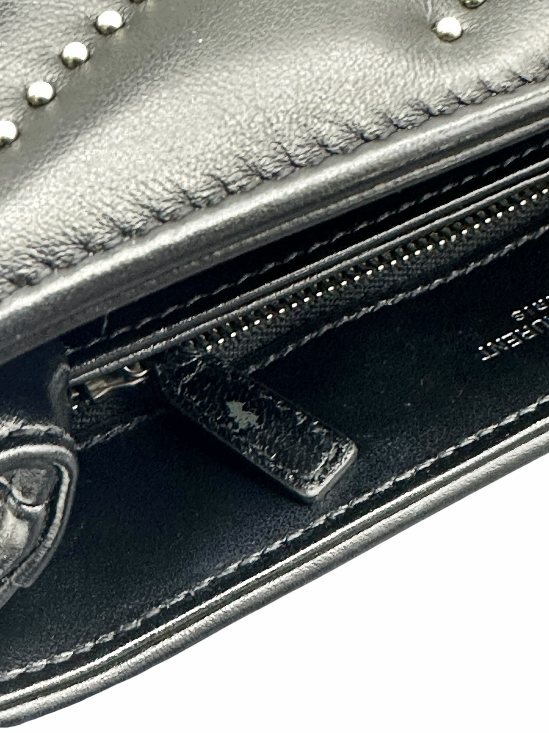 Pre-owned YSL Toy Loulou Studded bag / Product Code: 061906