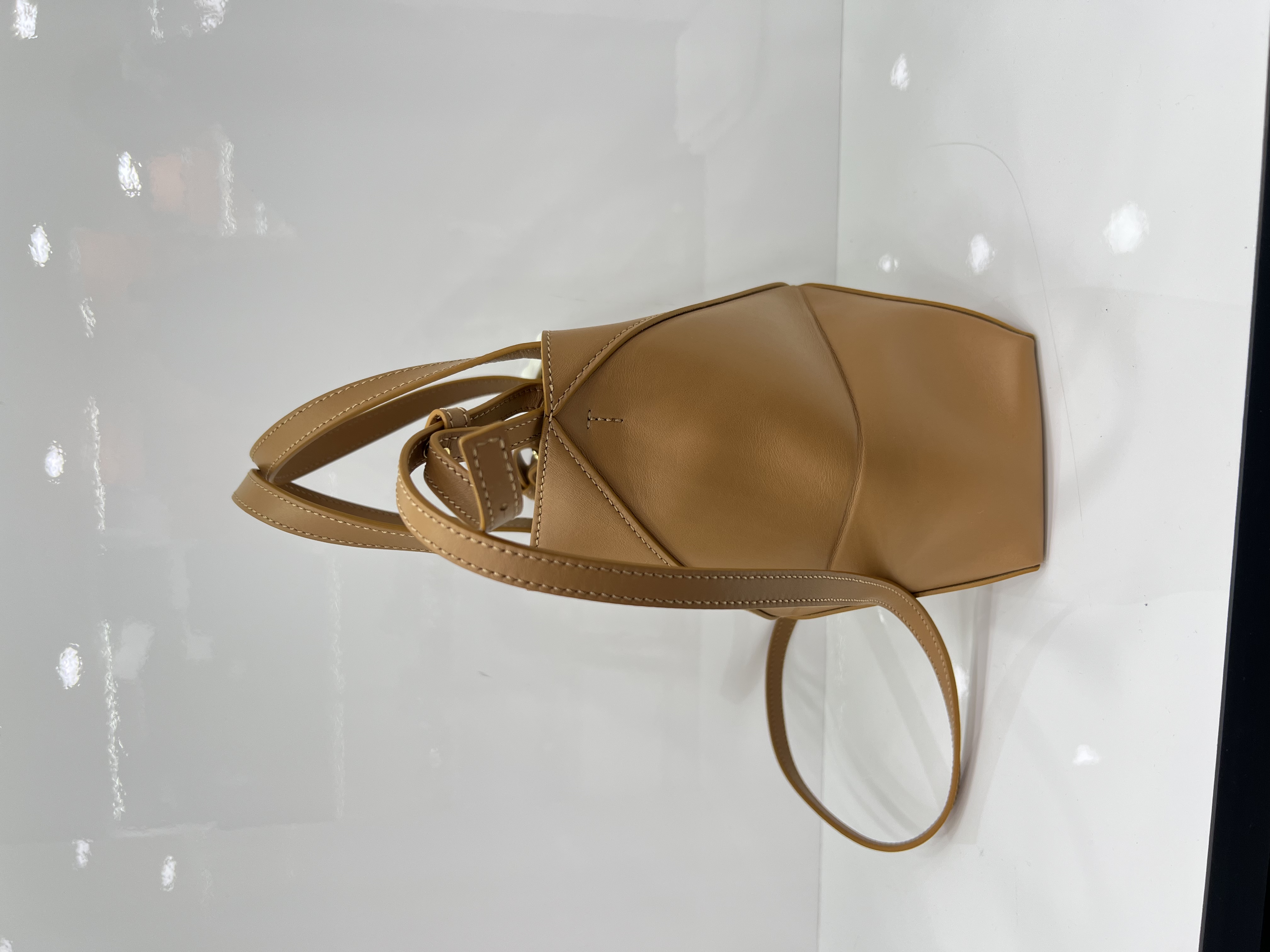 直播貨品 |  [1個-$100 2個-$300］EE18