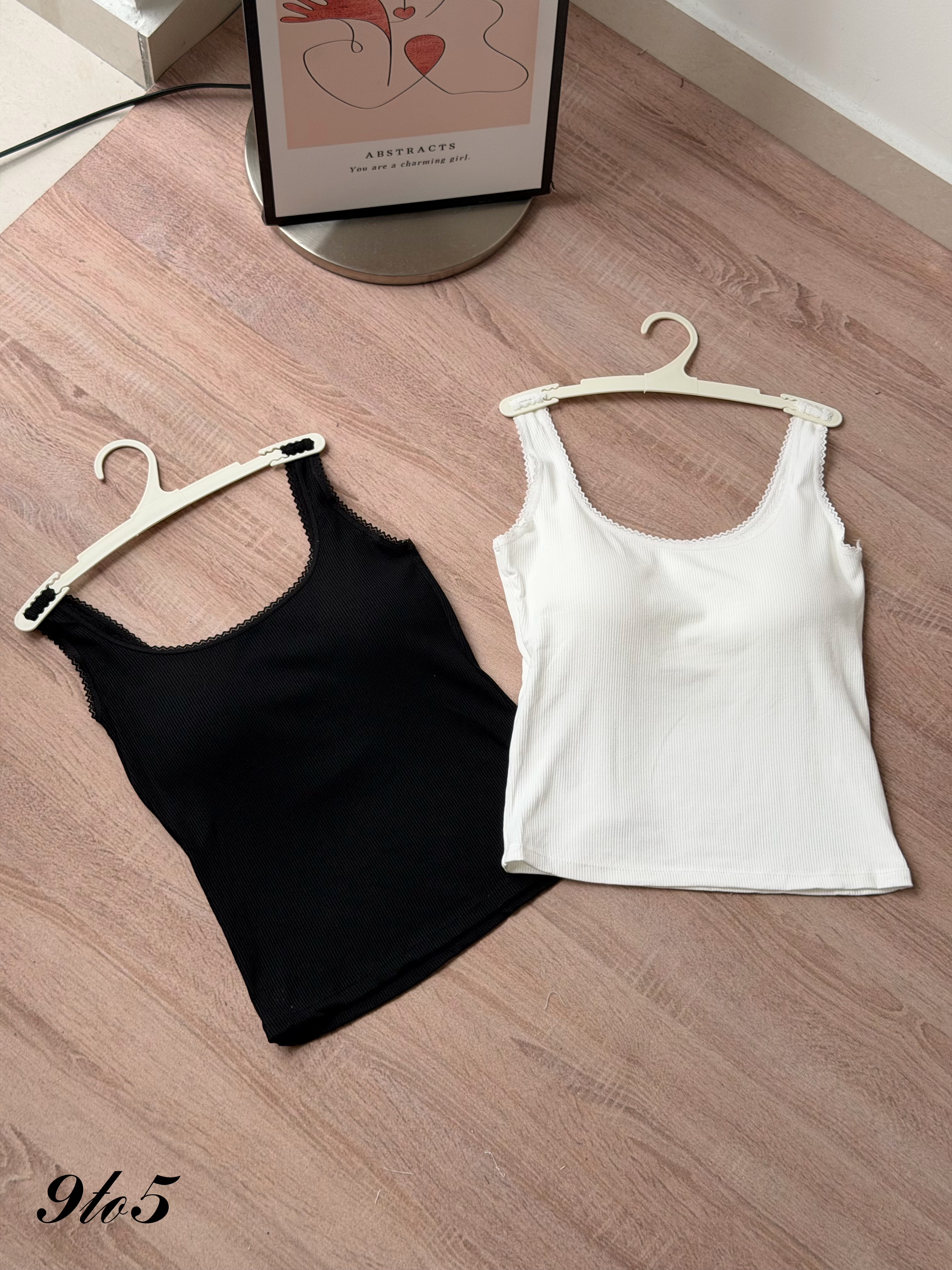 T4538 Lace Trim Ribbed Padded Tank Top - Black & White 