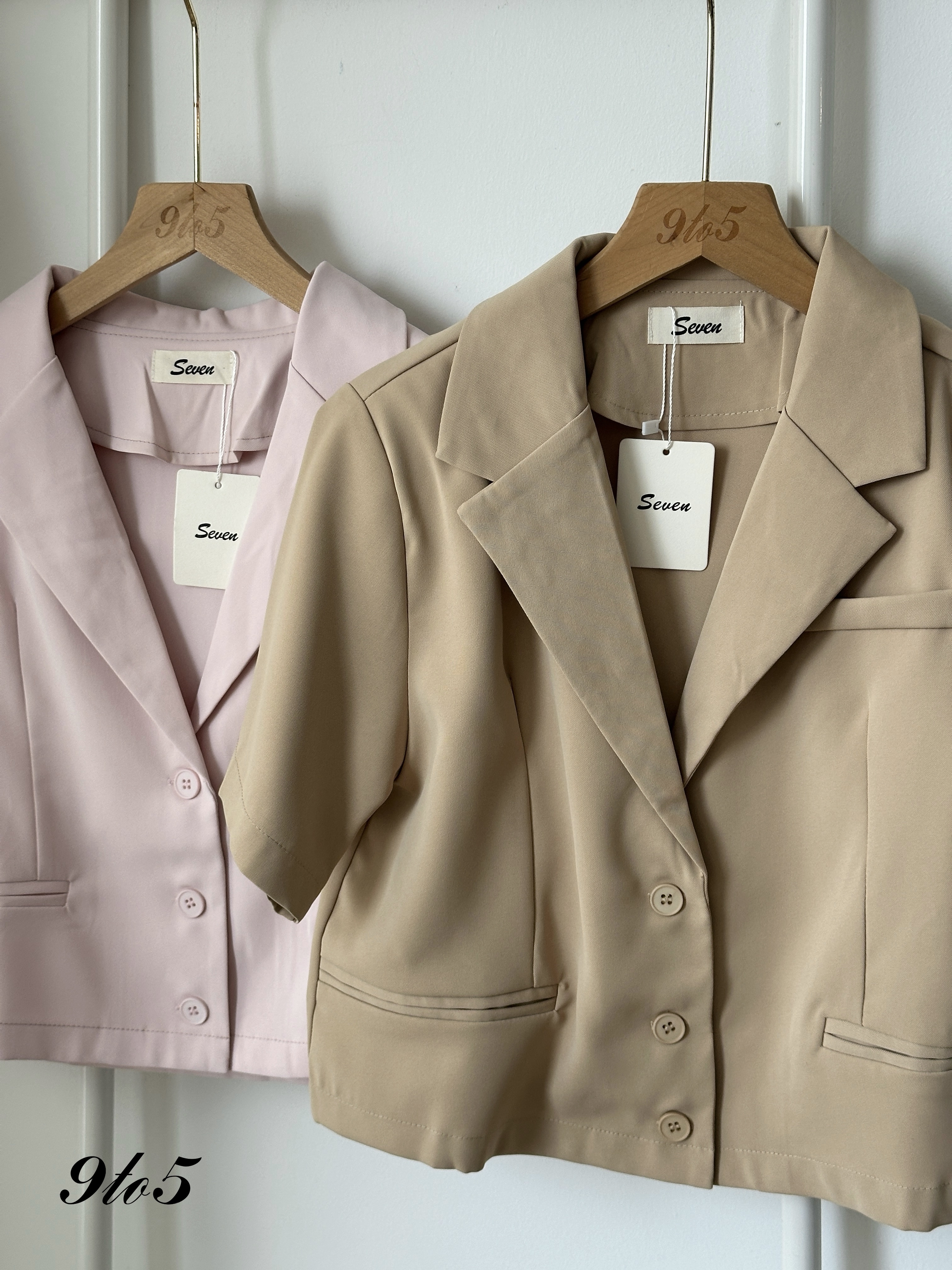 T4077 Short Sleeve Crop Blazer - Khaki & Pink