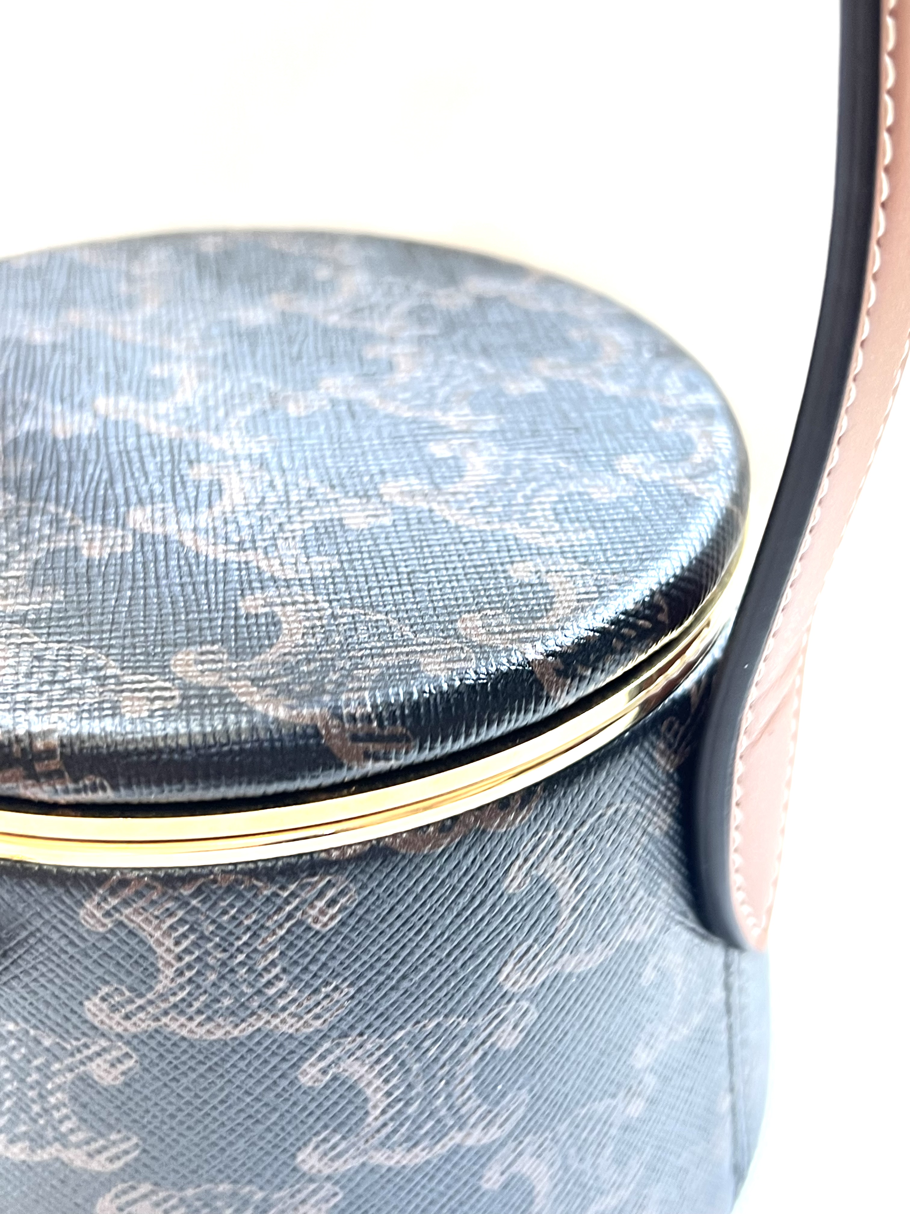 Pre-Owned CELINE Nina Minaudiere / Product Code: 26041638