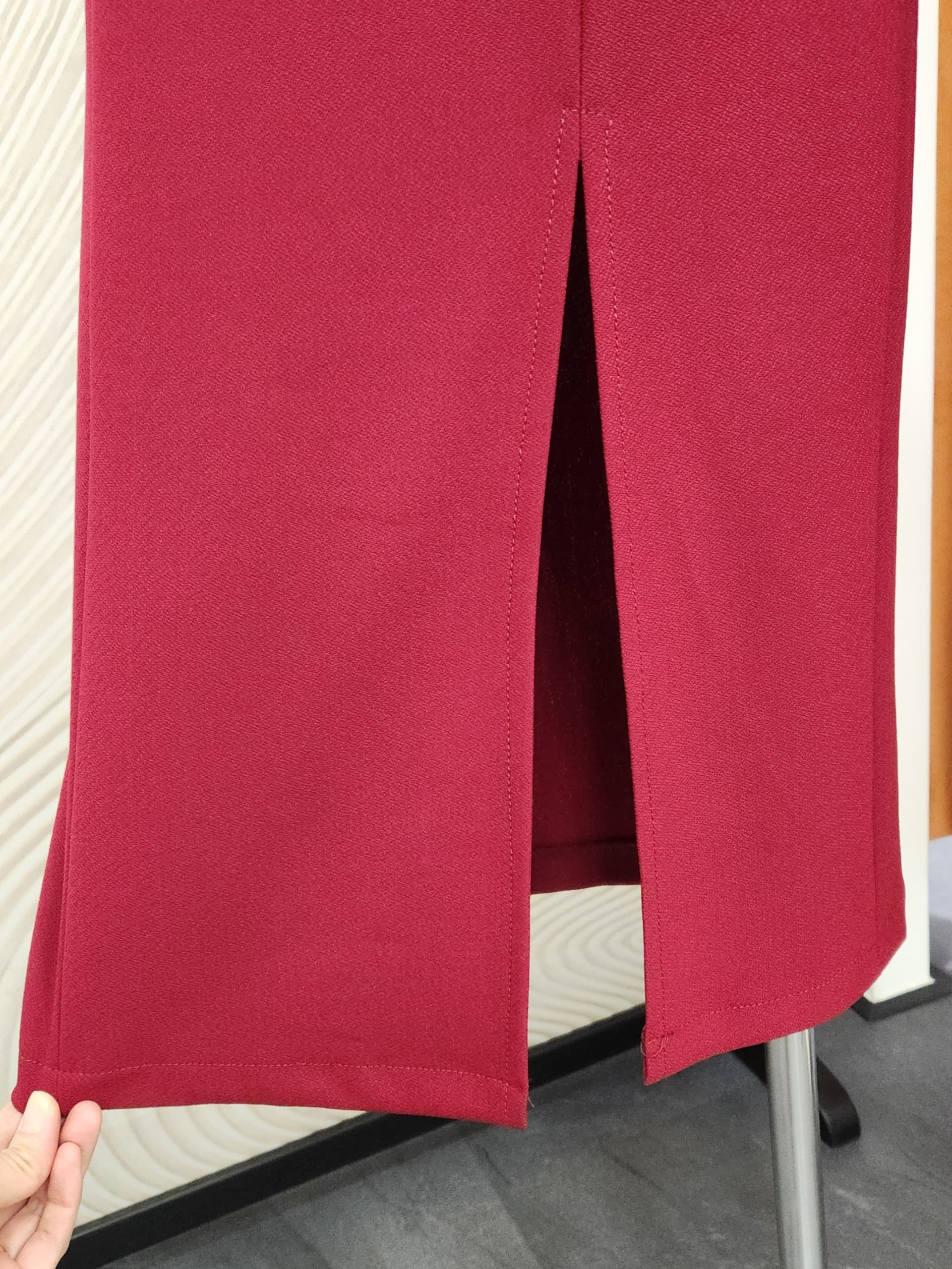 V领挂脖连衣裙 Halter Neck Slim Dress