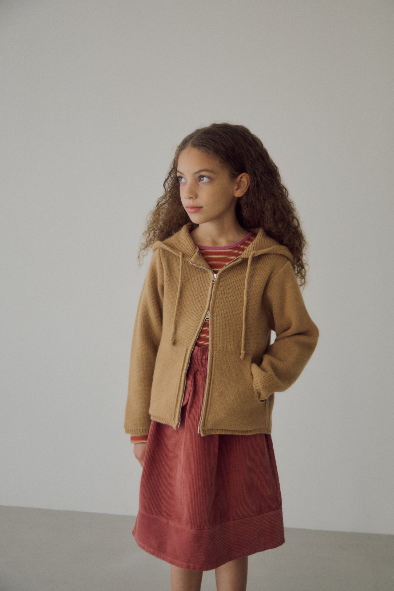 Soye | Zip up wool Hoodie (Camel M100-115)