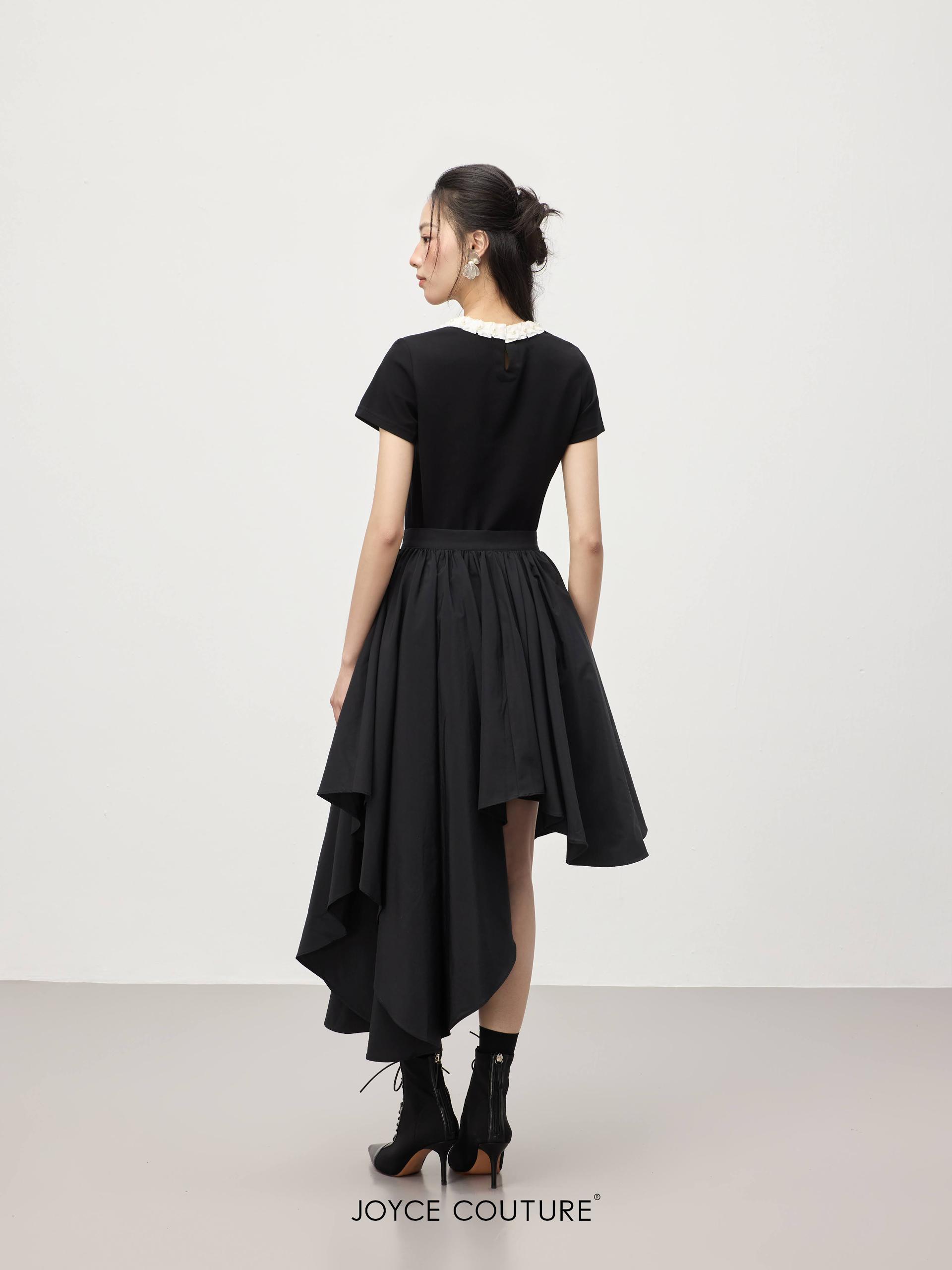 领口珍珠点缀上衣 T0187