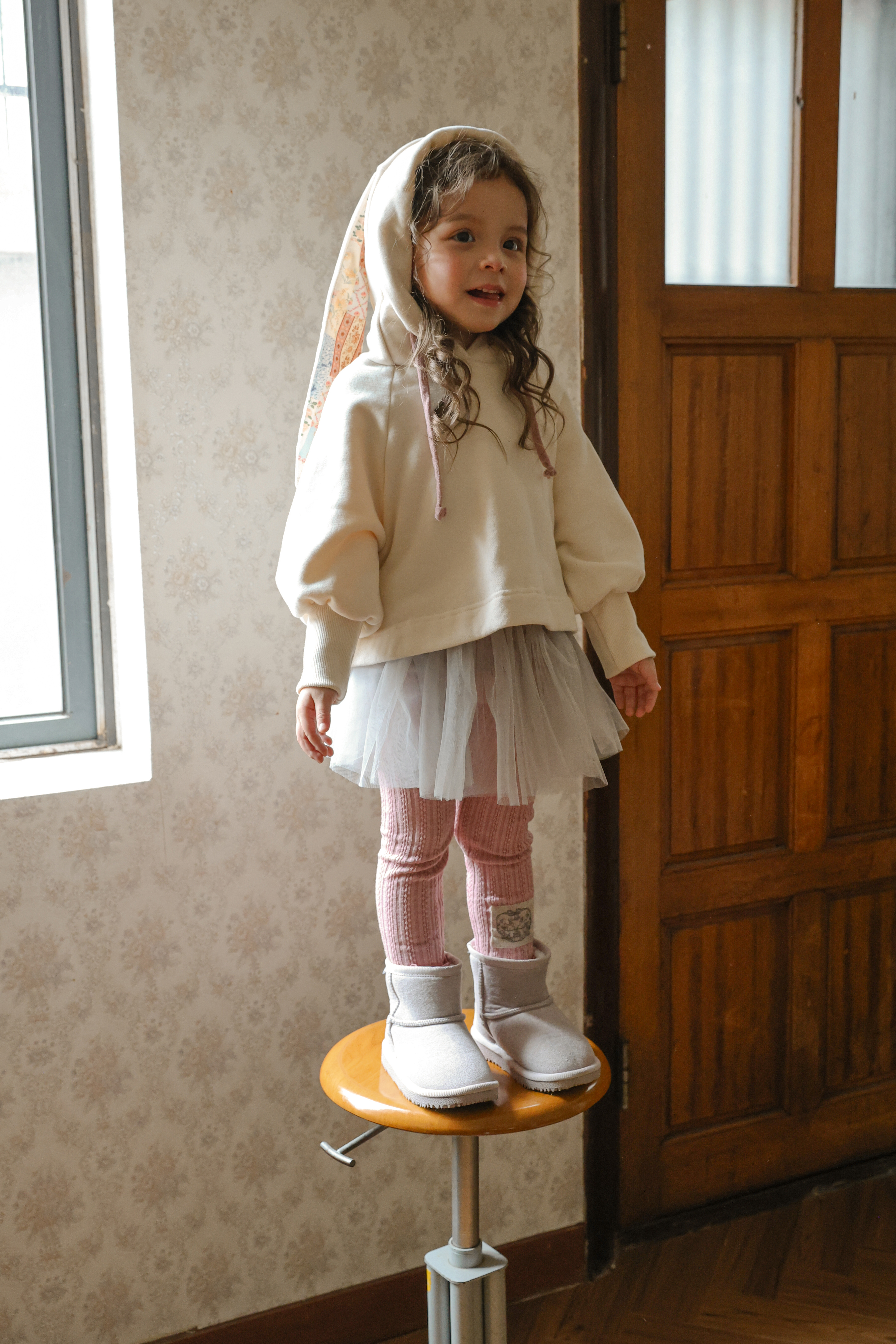 FLO | Bunnies hooded T-shirt