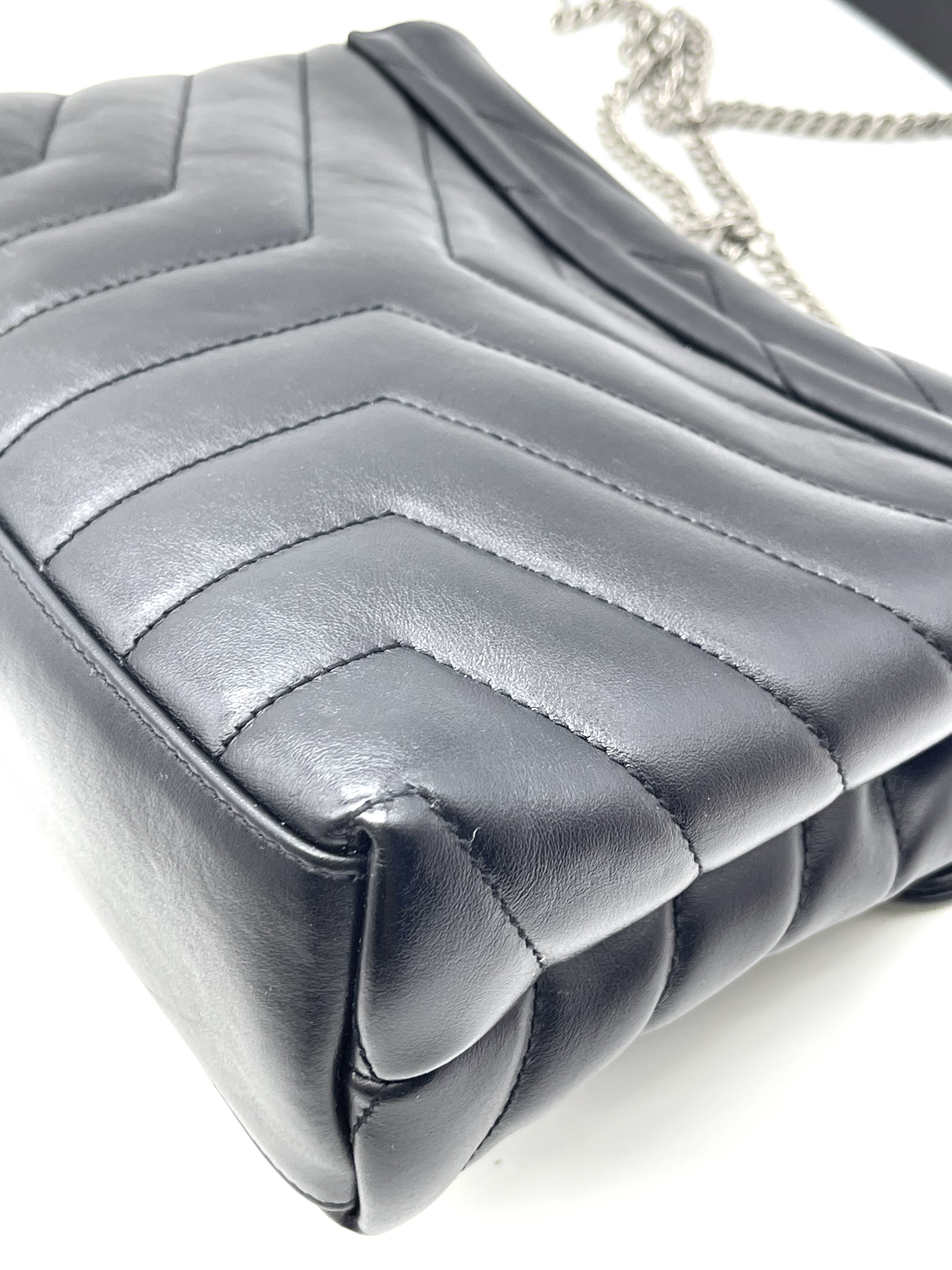 Pre-owned YSL Loulou : Product Code: 26032333