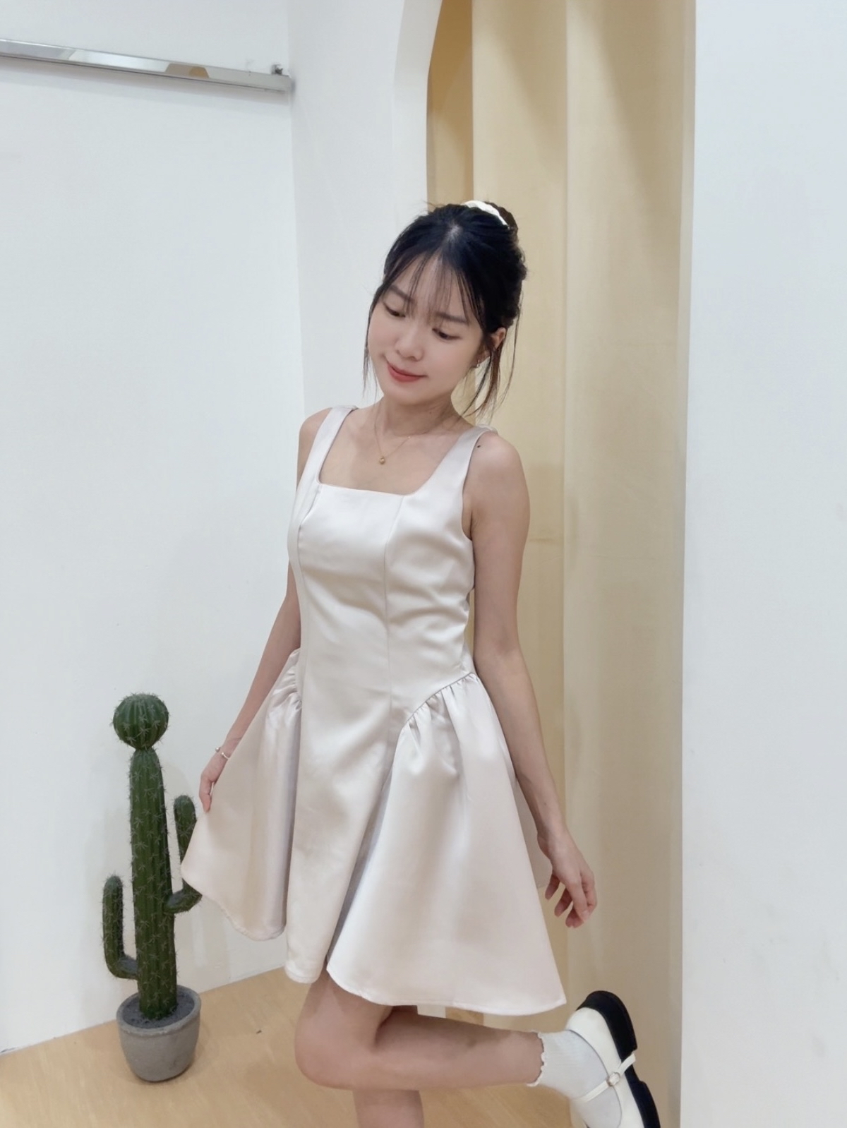 轻奢名媛千金蓬蓬连身裙 R3019