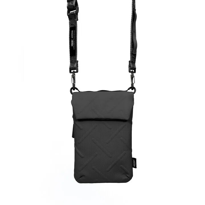 SKINARMA Sling Juno 防潑水尼龍胸口袋 ( 隨2.54cm 掛繩 )