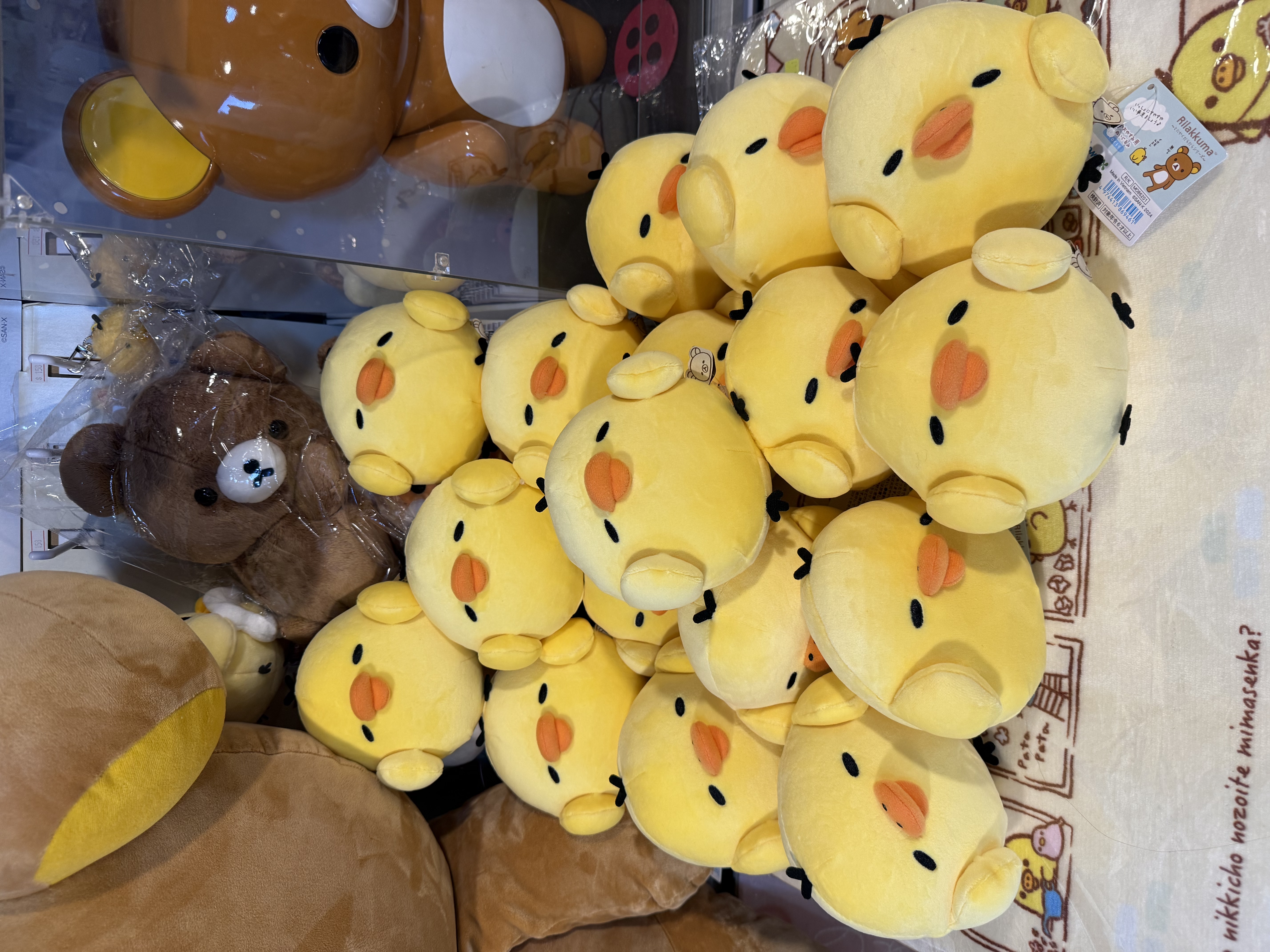 《現貨》全新小雞側頭眯眼公仔