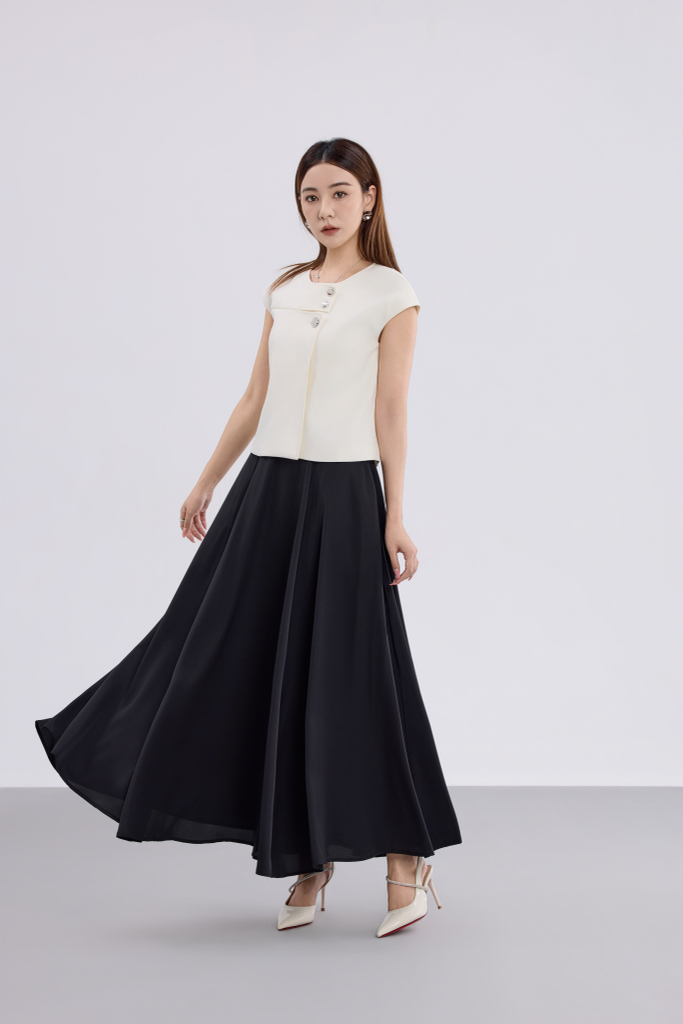 10141323 Celeste Sculpt Boatneck Top