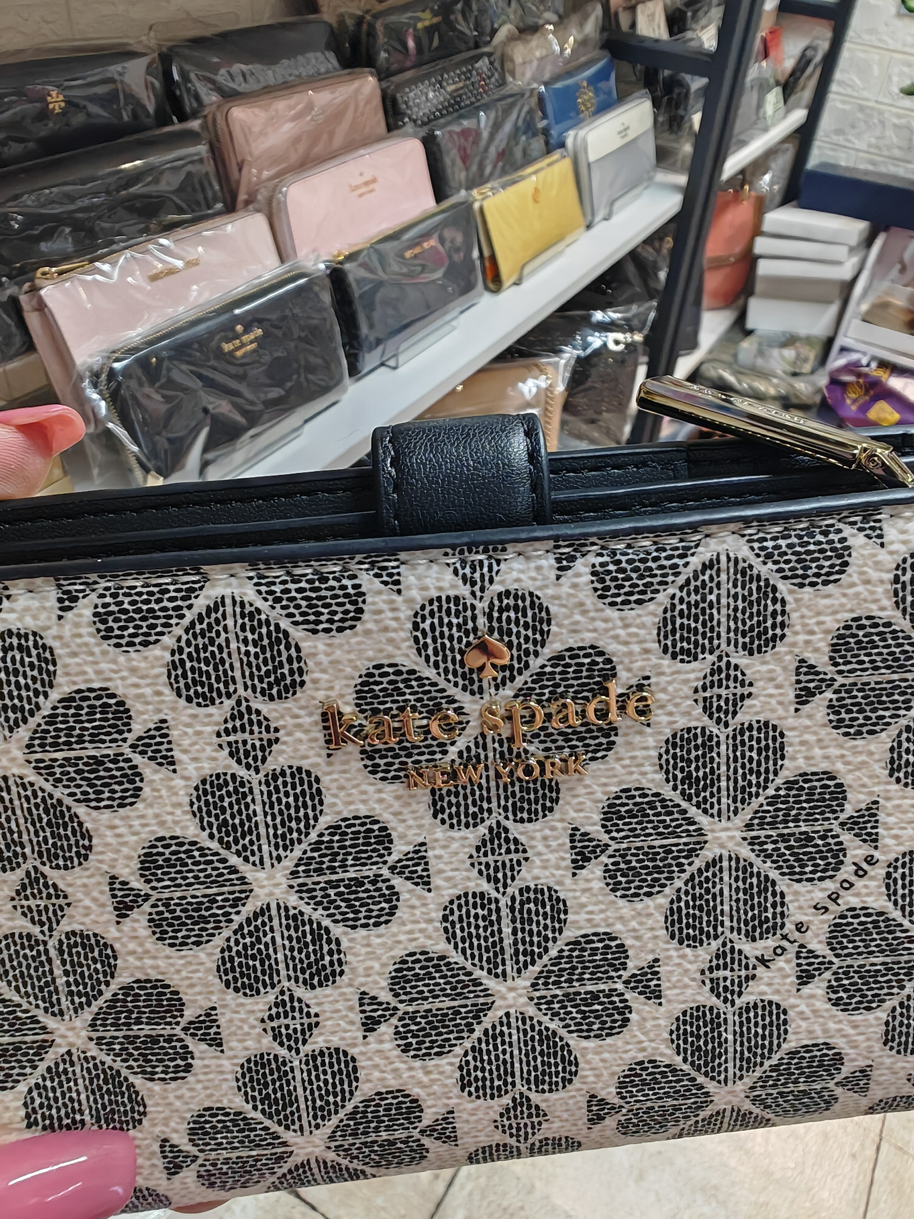 香港現貨-Kate Spade flower wallet 