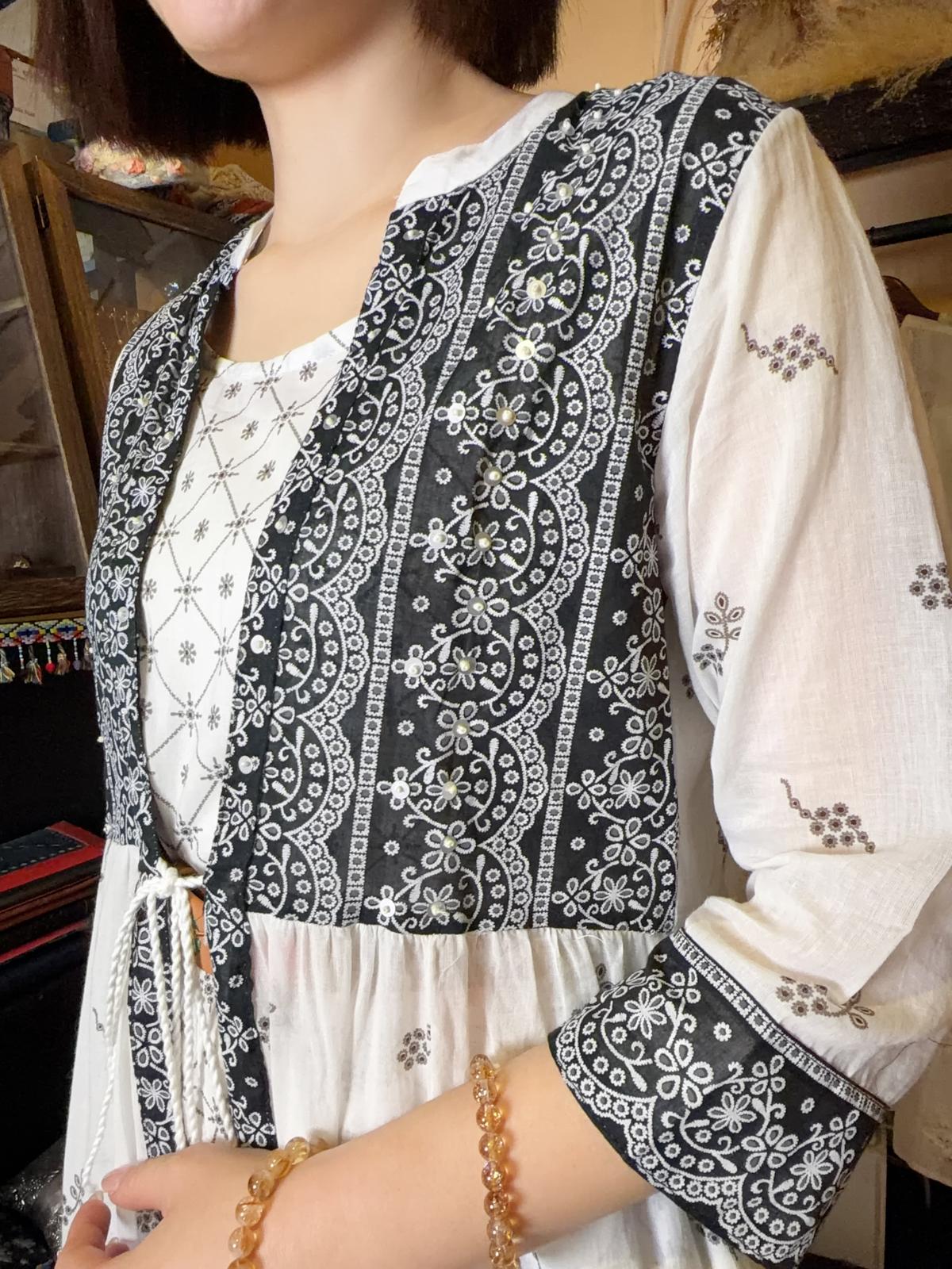 1639 Black Edge White Cotton OP & Jacket 48"+47"