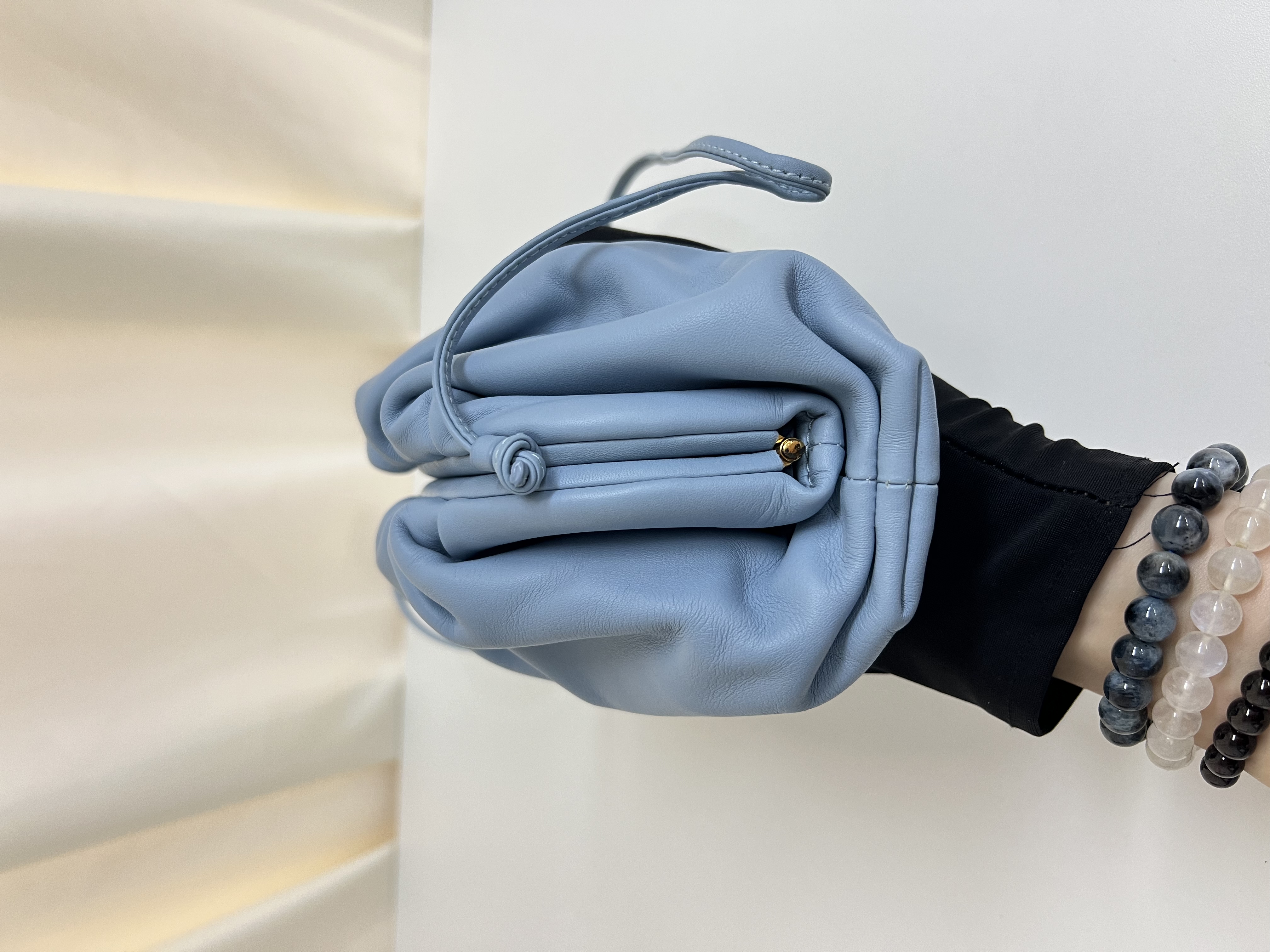 Pre-owned Bottega Veneta Mini Pouch / Product Code: 26012805