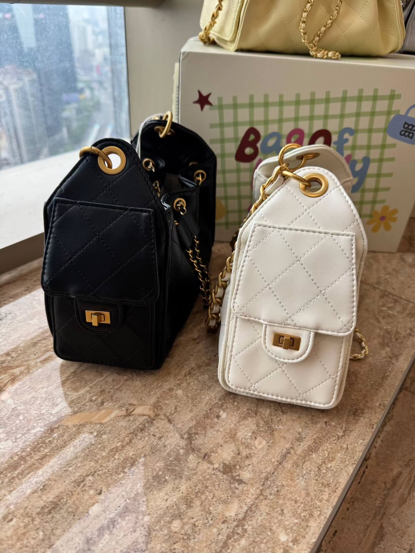 𝗕𝗮𝗴 𝗢𝗳 𝗣𝗮𝗿𝗼𝗱𝘆 小香菱格铁链包 🇨🇳