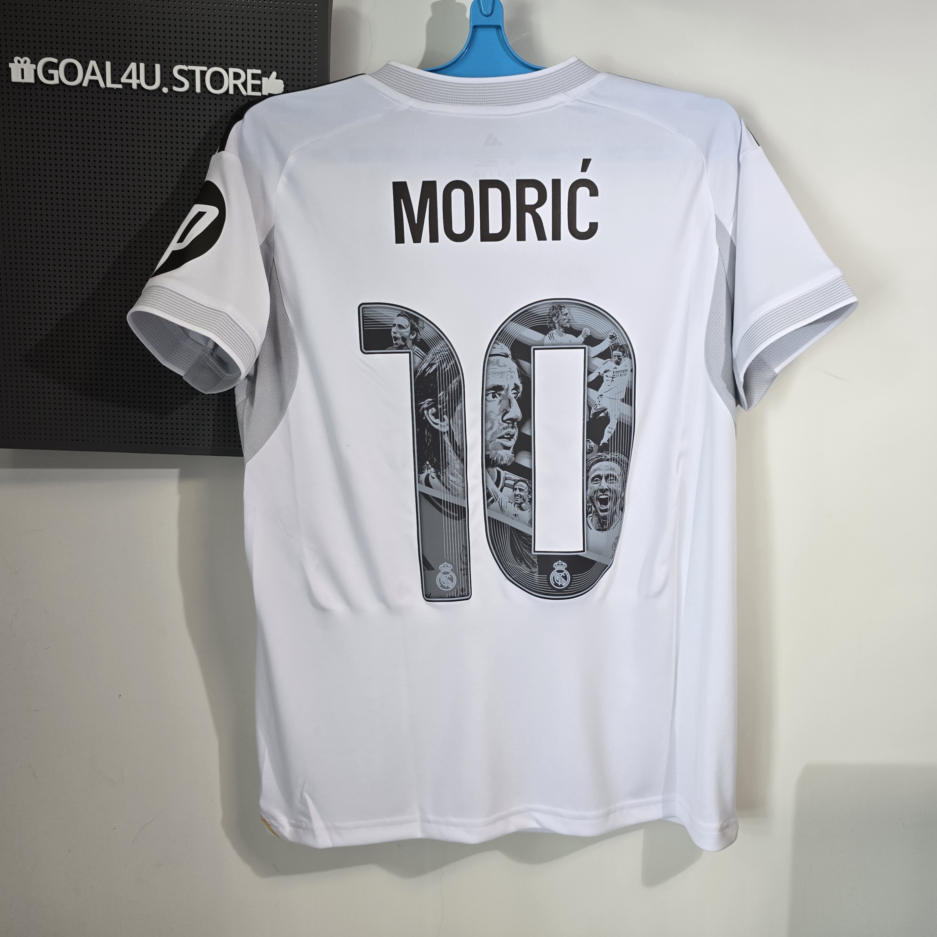 ⚪👑 Adidas Real Madrid 皇家馬德里 2025-26 主場女裝球迷版球衣 (可加印字章) JN8869