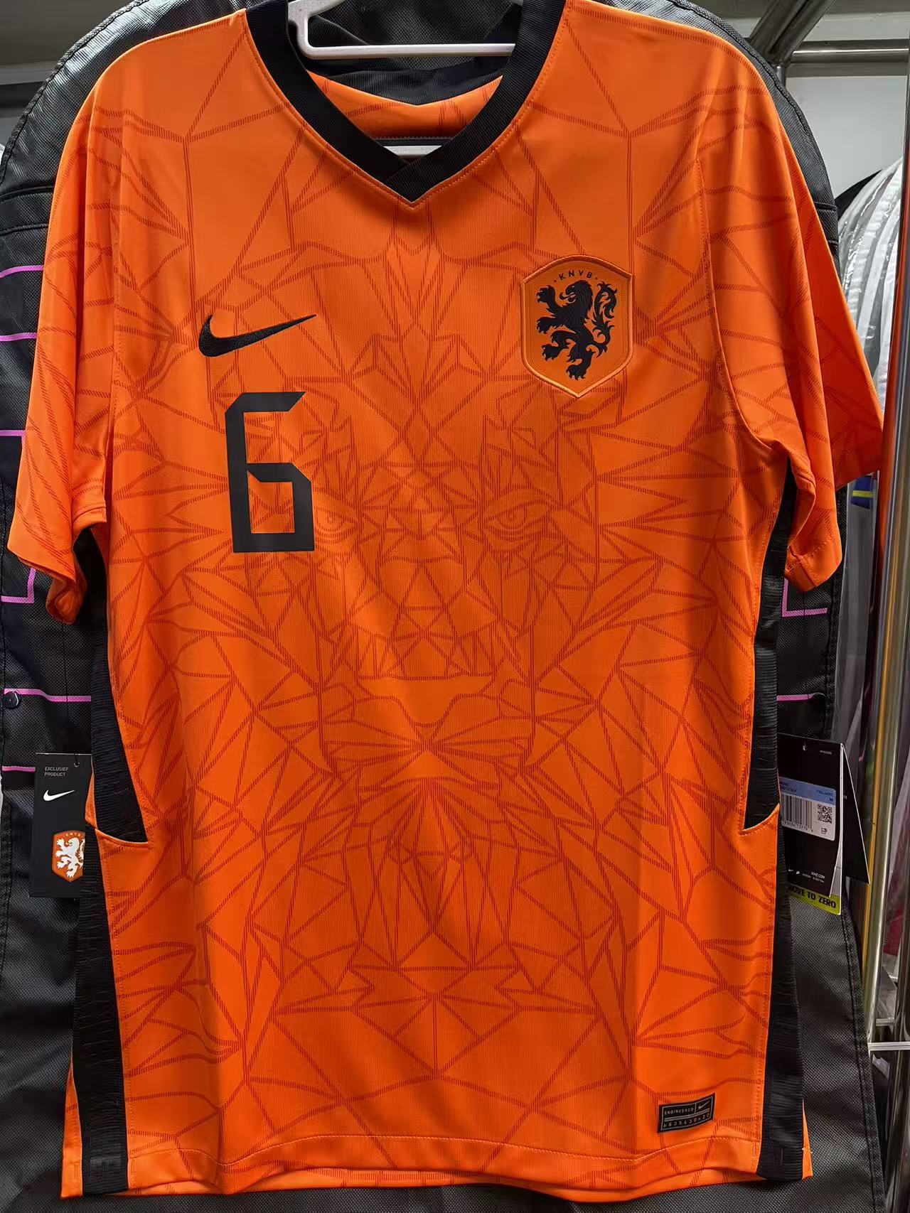 2020 Holland Home Shirt #6 DE VRIJ Size M "BNWT"