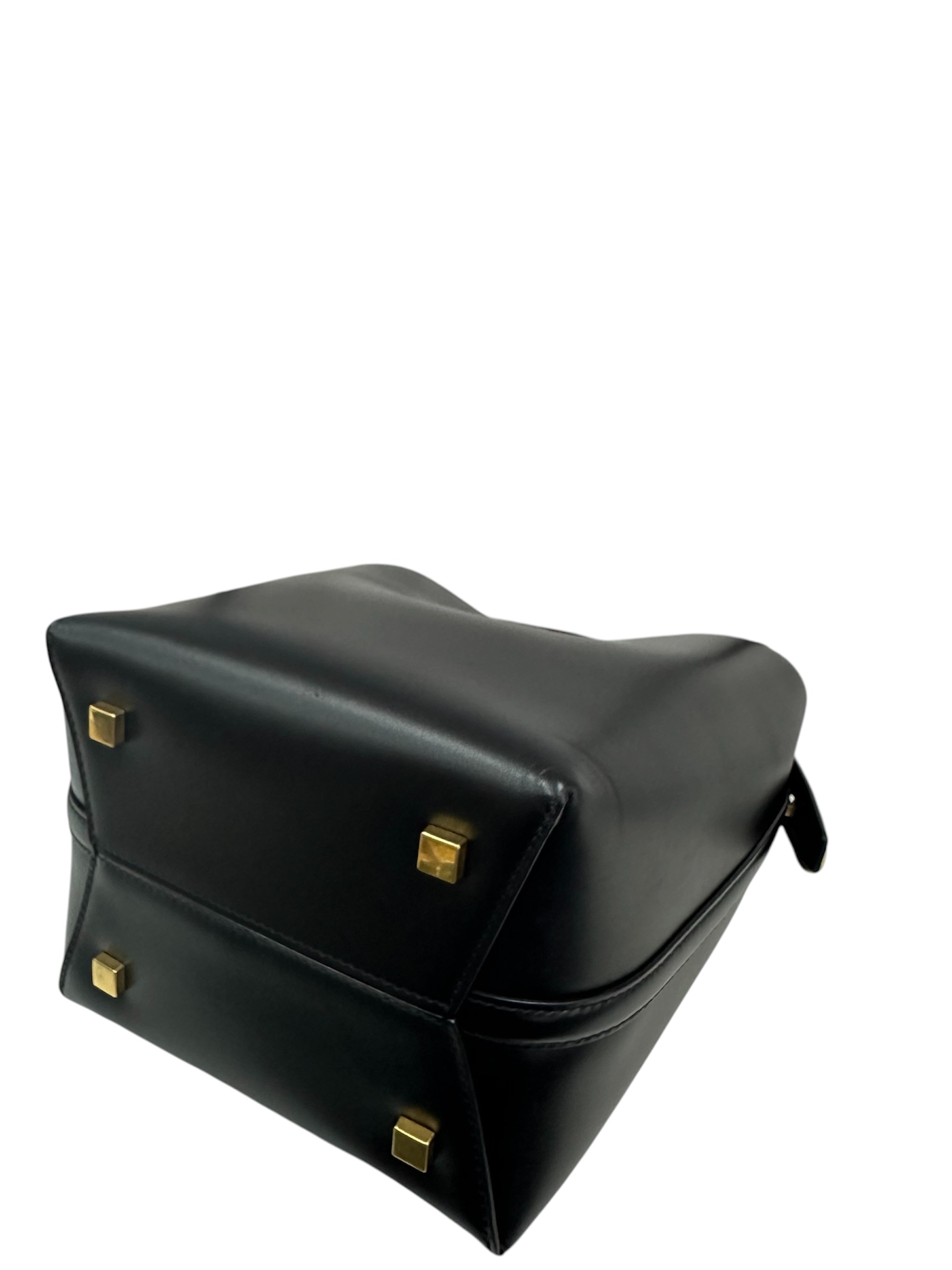Pre-owned Saint Laurent Le 37 Bucket Bag/ Product Code: 26060720