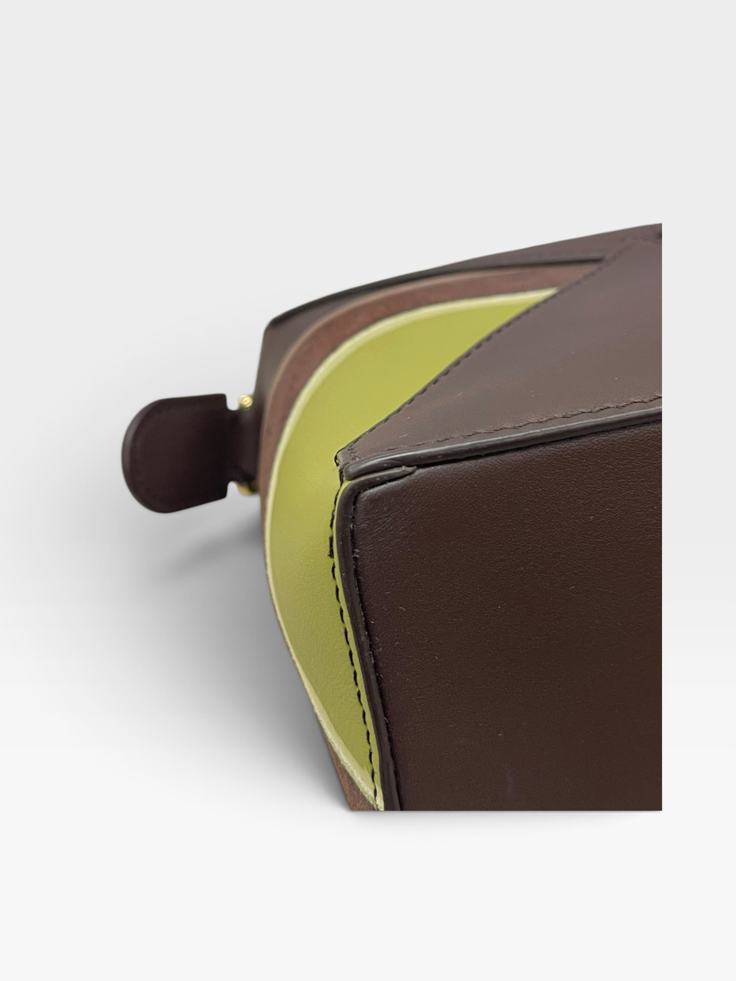 Pre-Owned LOEWE Puzzle Bag / Product Code: K090414