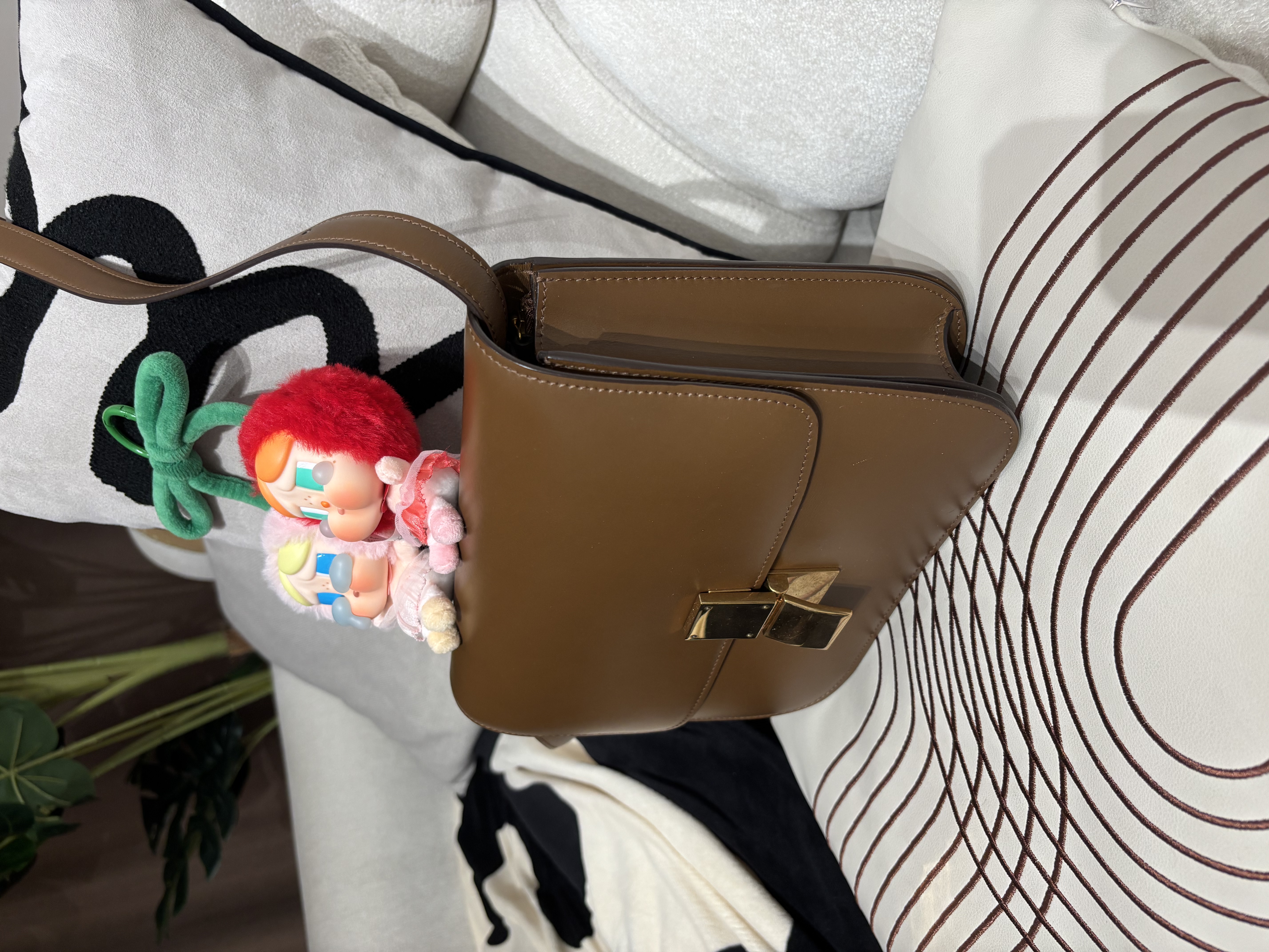 Celine Classic Box Crossbody Bag Calfskin Tan 100%Authentic, 