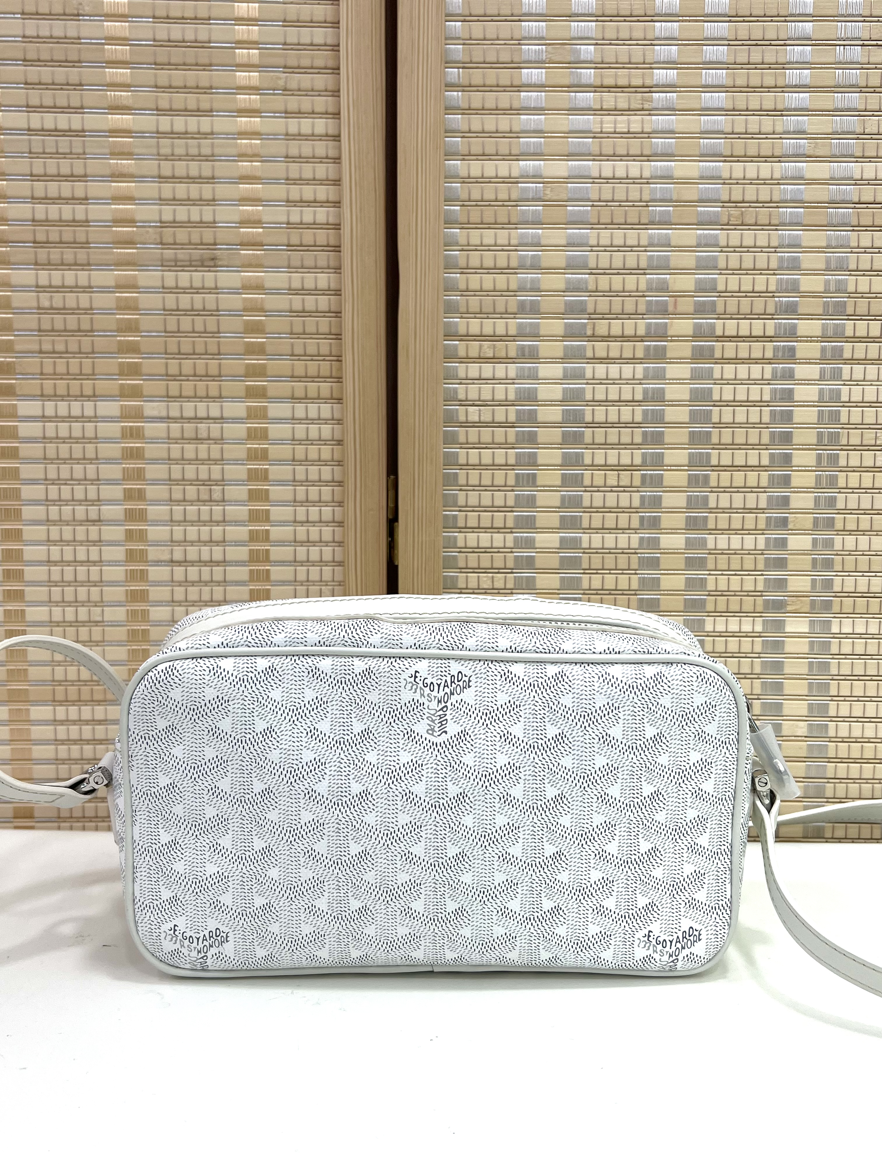 直播貨品 |  [1個-$100 2個-$300］GG64