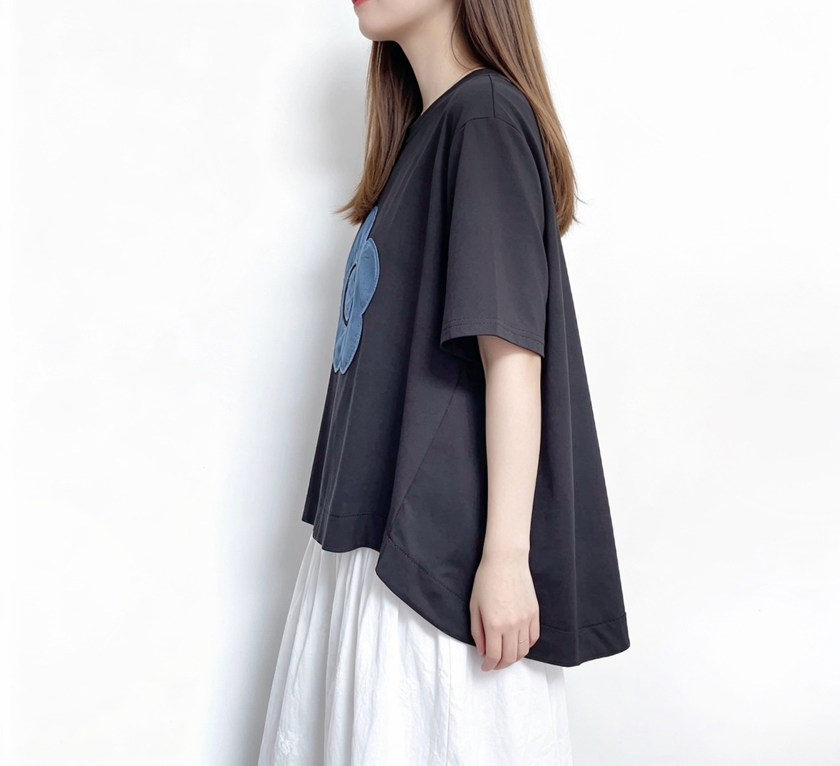 ☀️夏日優惠☀️ 日系刺繡大花撞色Tee