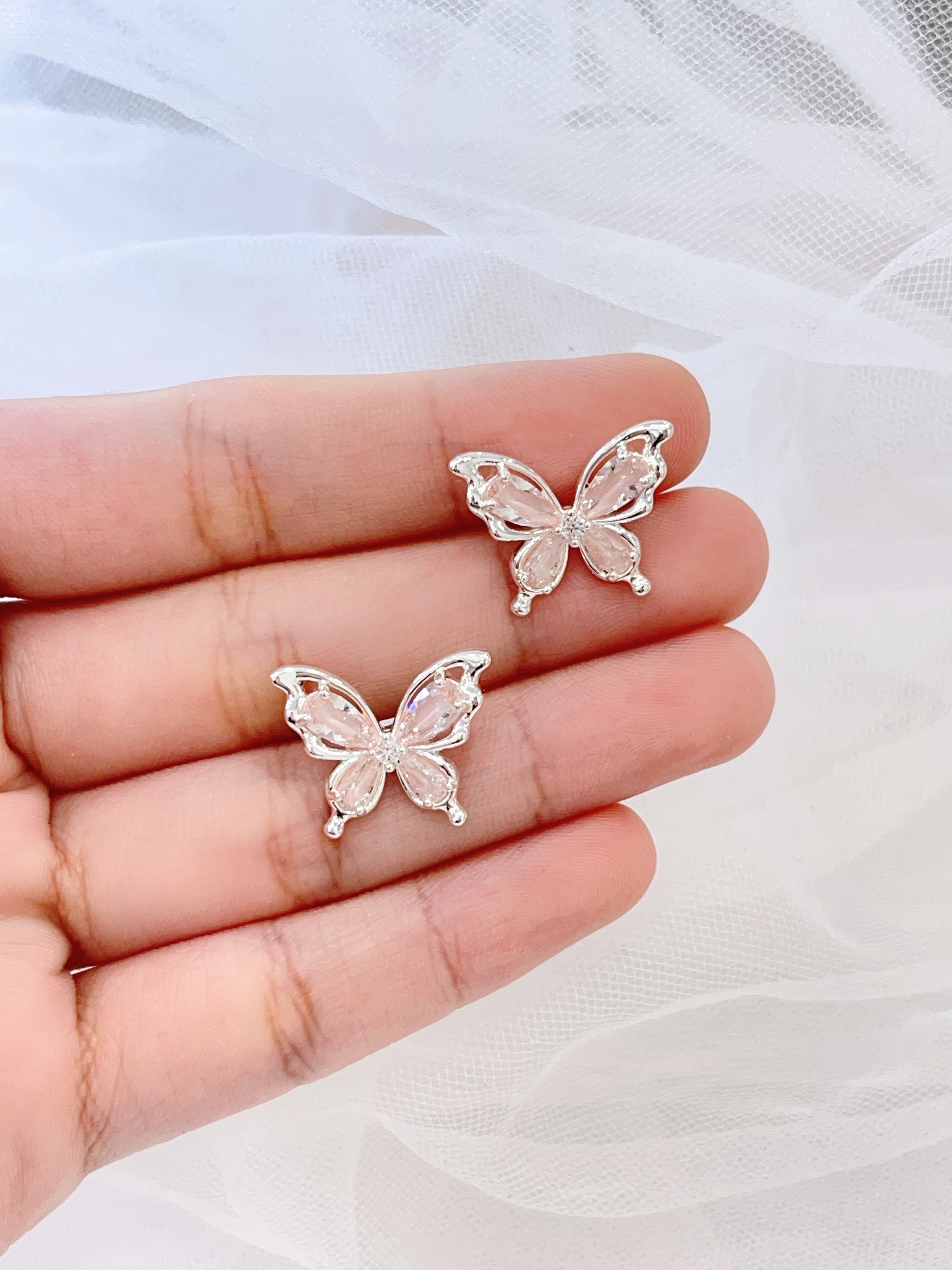 时尚甜美灵动蝴蝶耳环