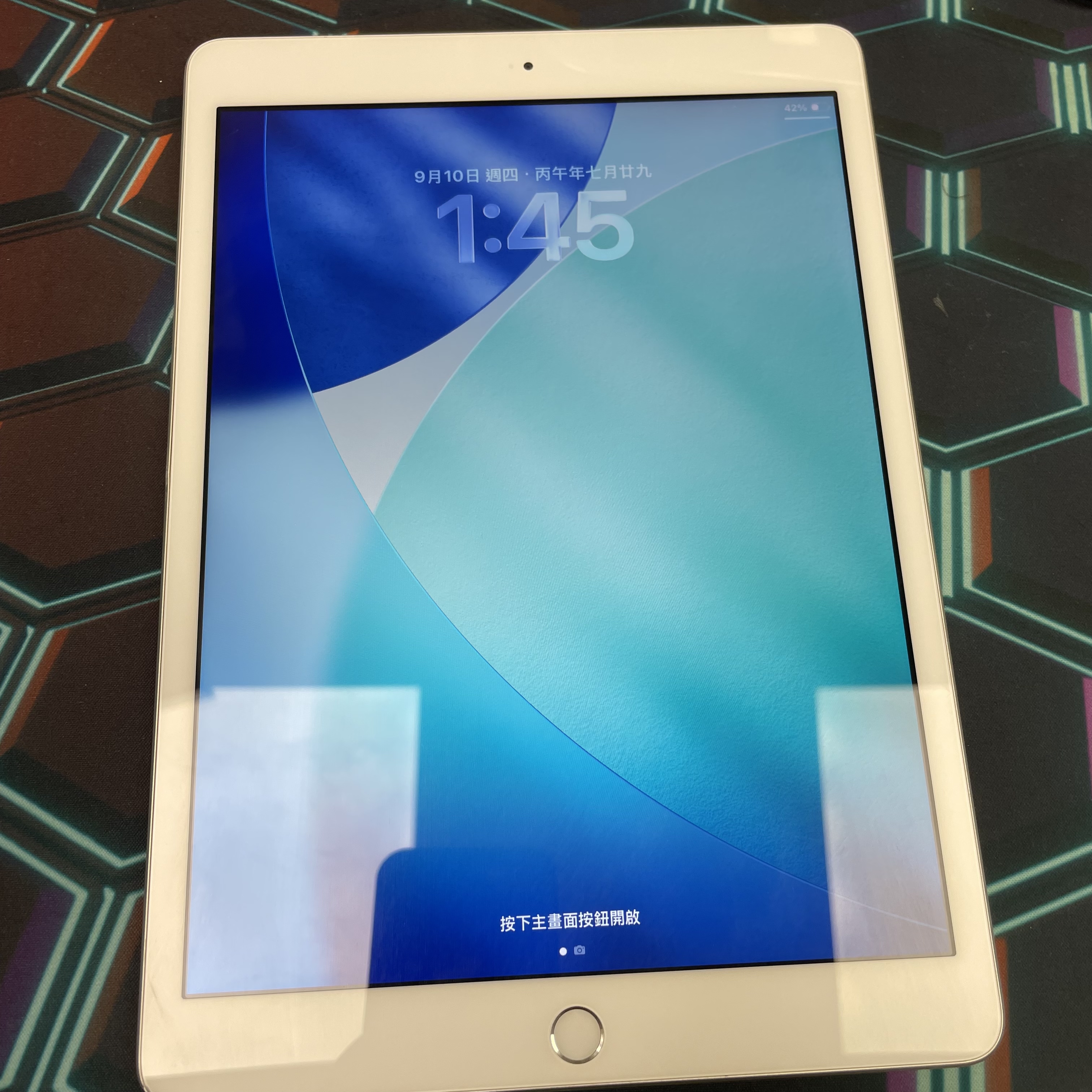 *786883 iPad 8 勁靚機 128GB WIFI版 銀色 sliver