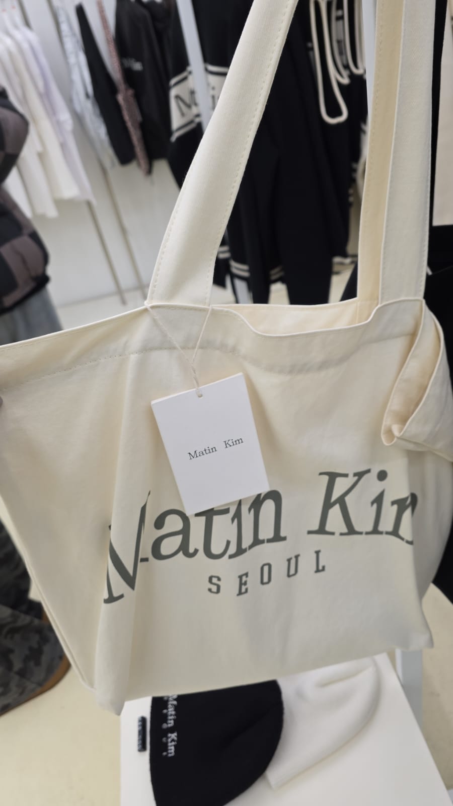 martin kim bag white