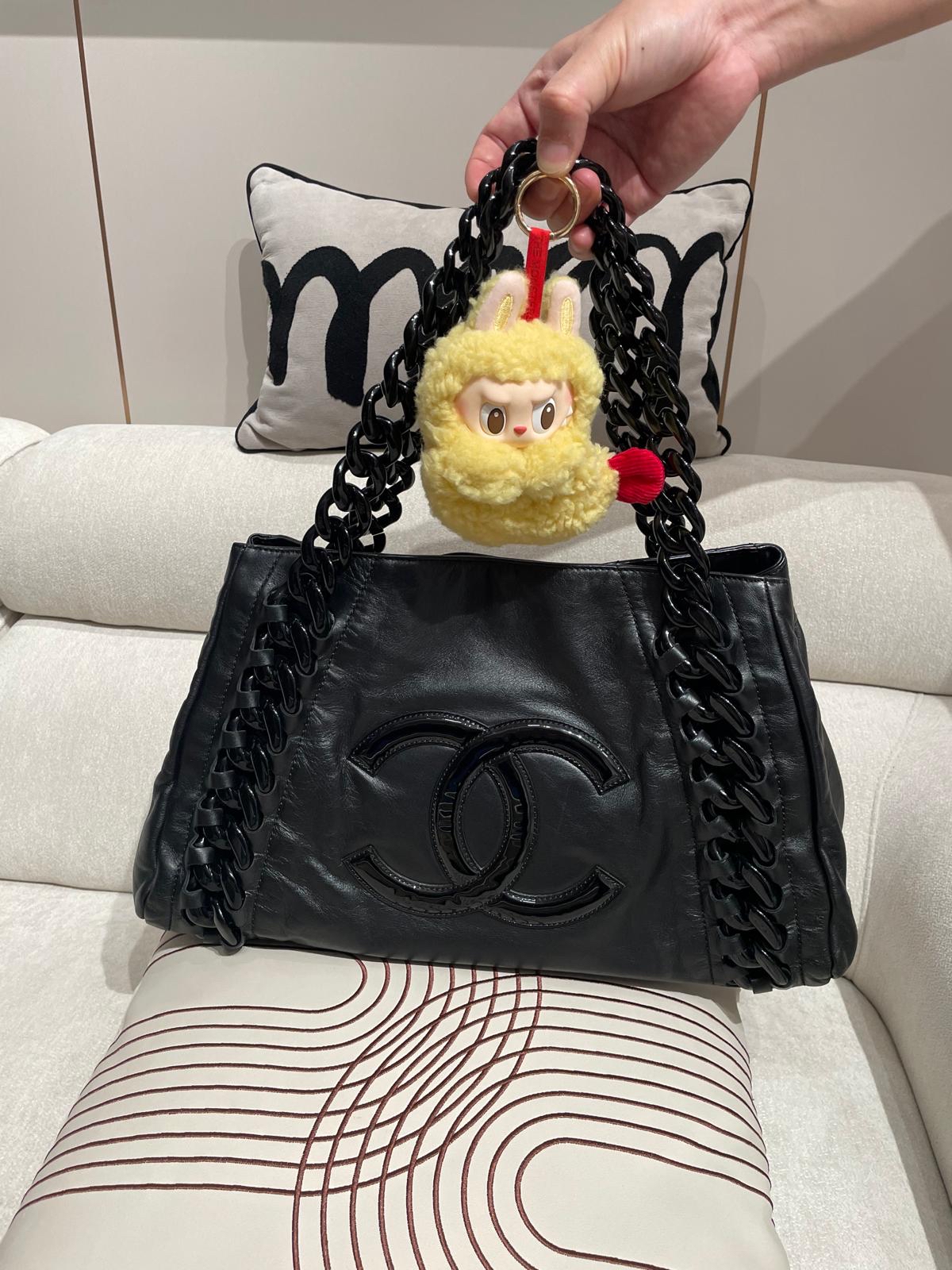 Chanel CC Logo Chain Shoulder Bag So Black 100%Authentic, 95%New ✅11貼✅Dust bag