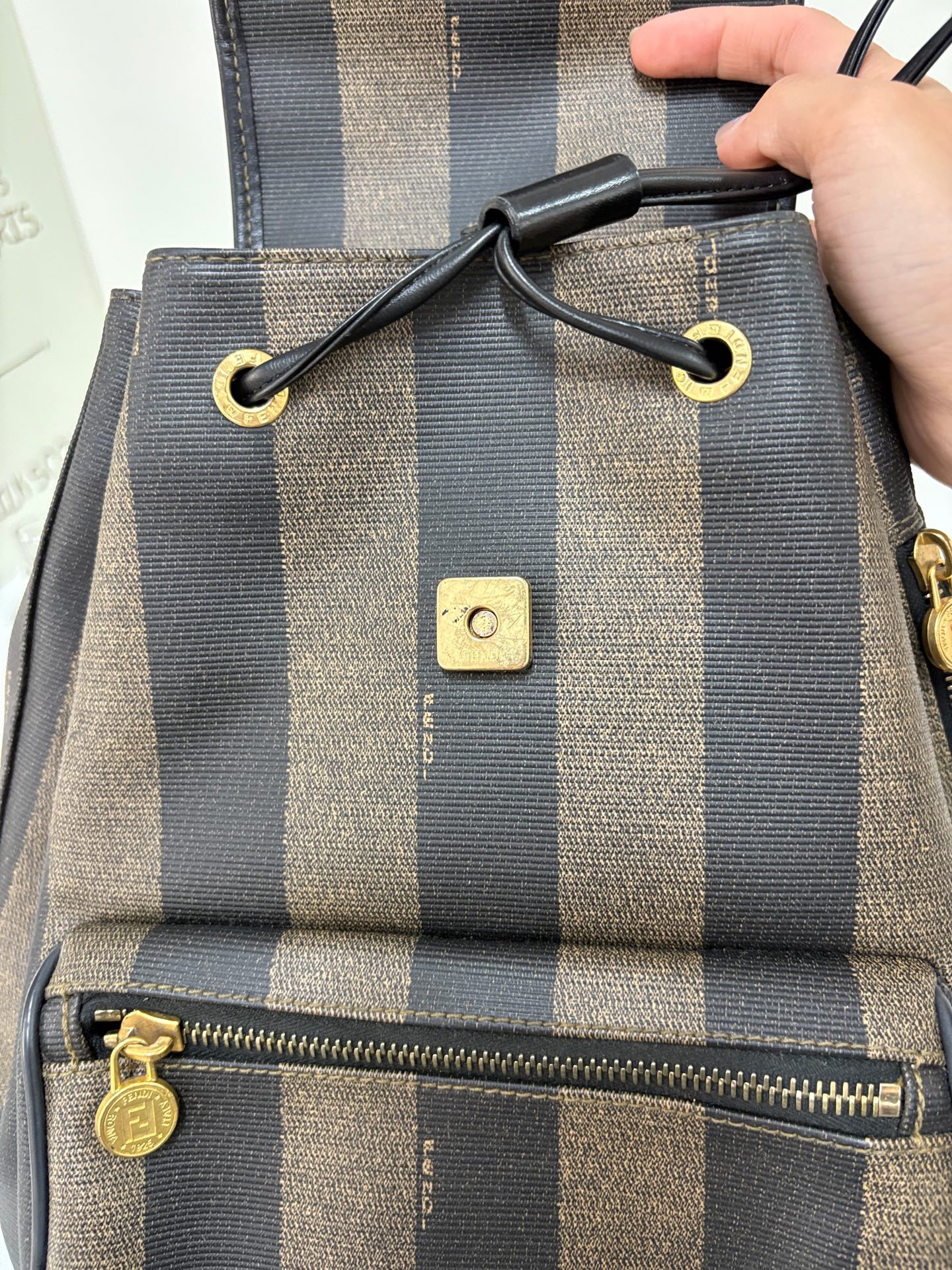 【預訂貨品】Fendi老花胡桃木書包🎒