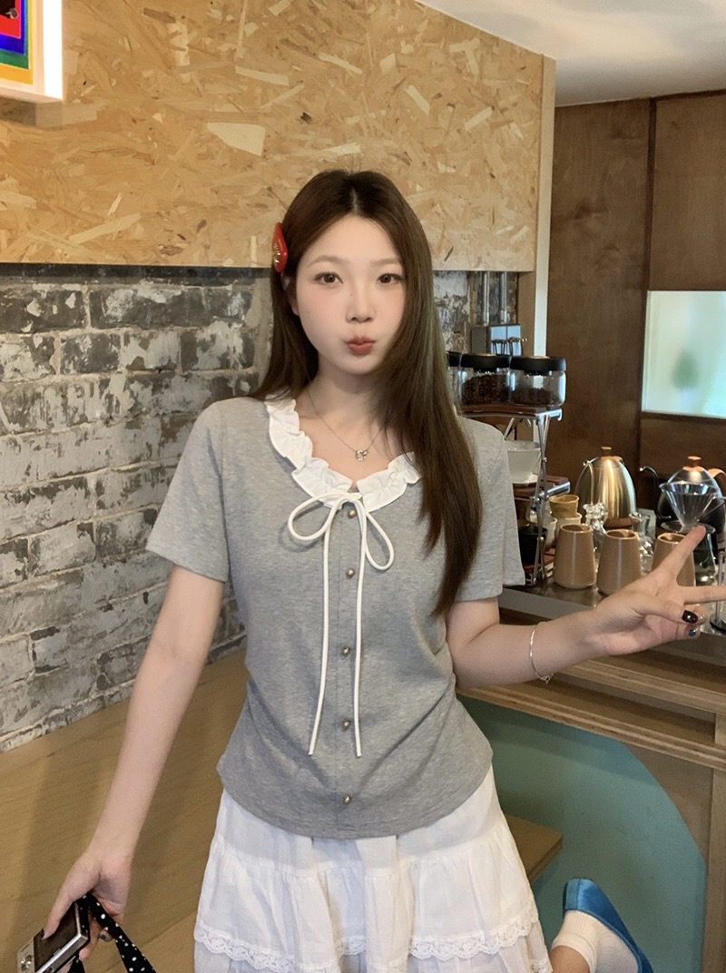 B270(36800) 韩系甜美风撞色云朵木耳边领系带3色上衣