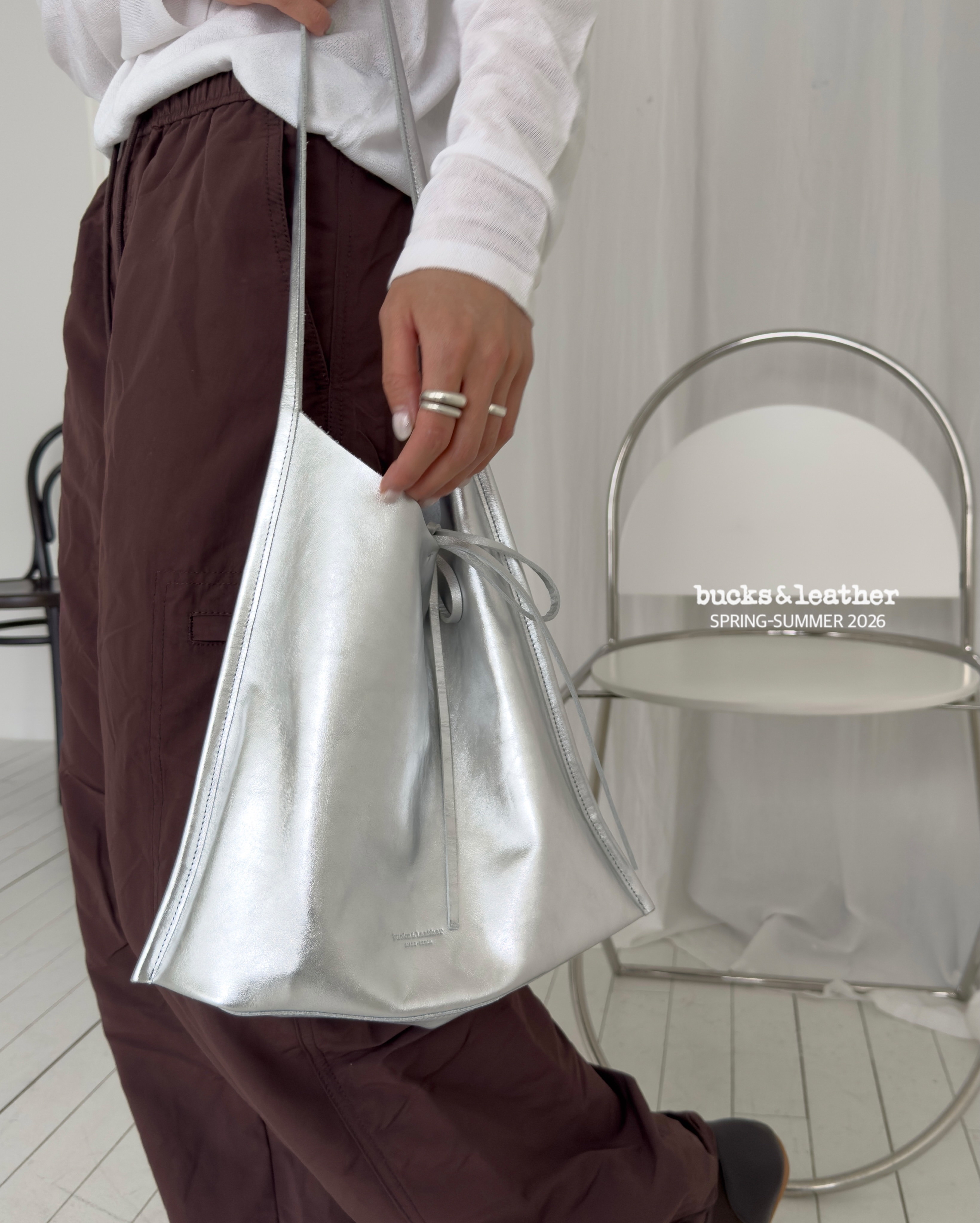 【26SS 】預訂_Flat Shoulder by Bucks & Leather