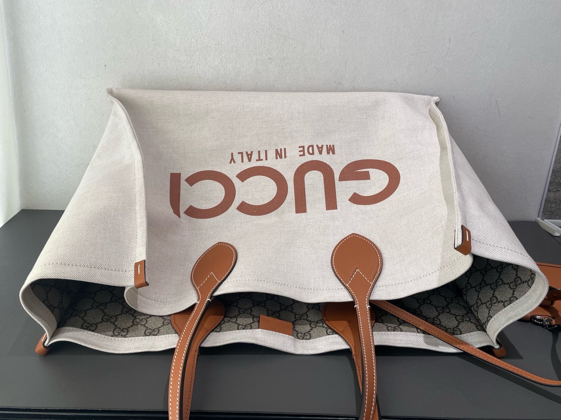 ［預訂貨品］GUCCI米白色帆布雙面tote bag