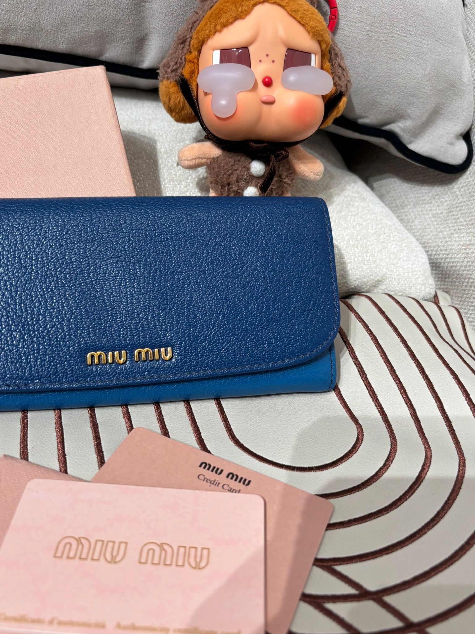 Miu Miu long wallet 100%Authentic ,95%new ✅ certificate ✅box 